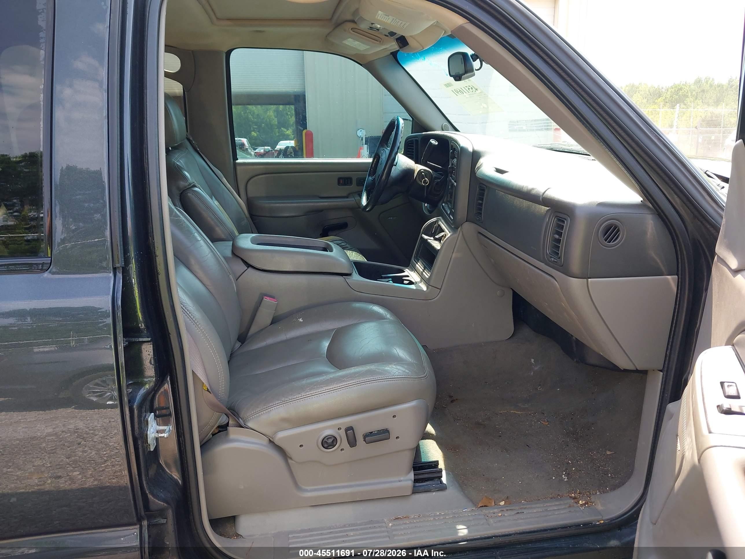 2005 Chevrolet Avalanche 1500 Z66 Gray vin: 3GNEC12Z55G274643