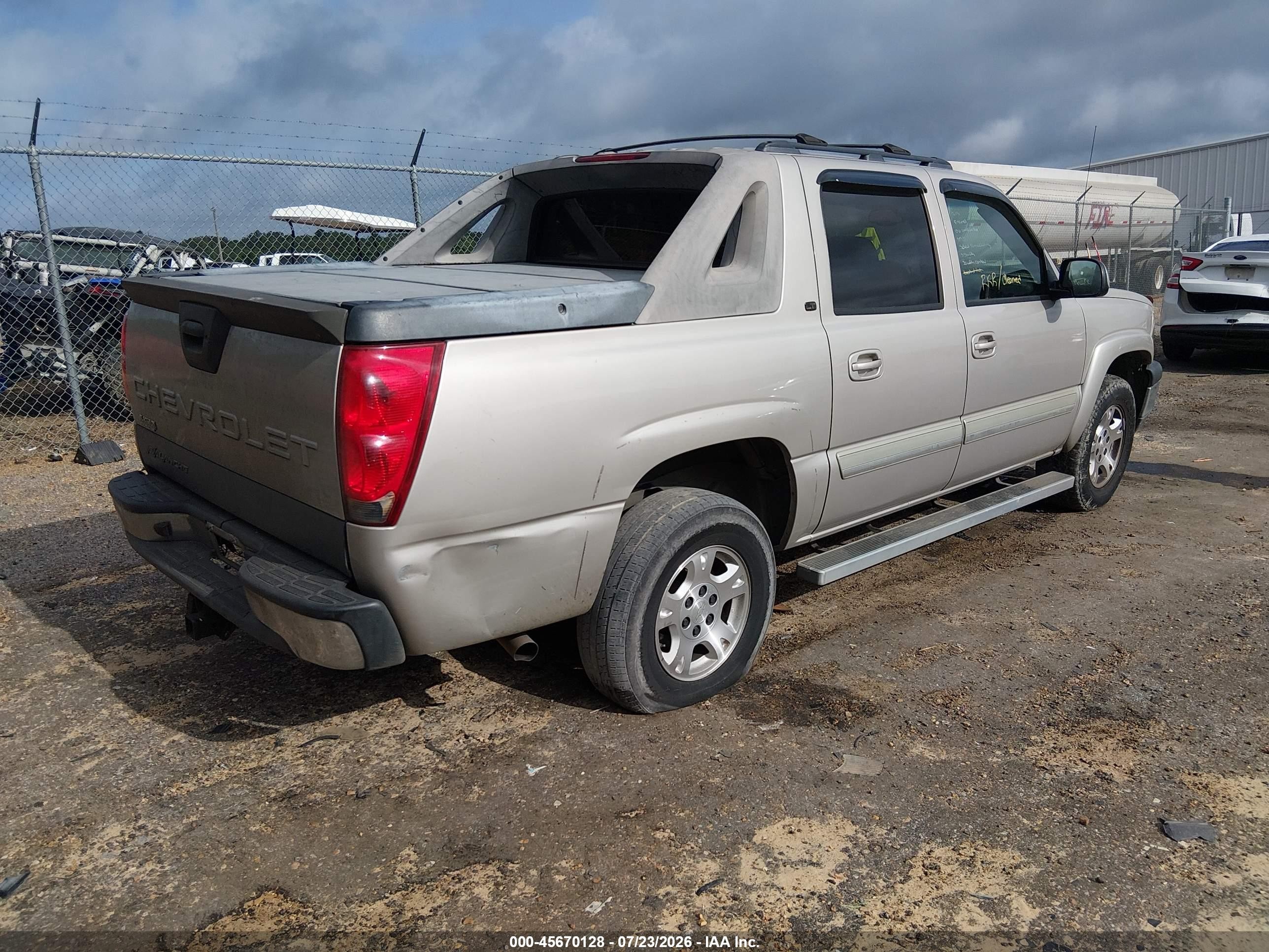 2006 Chevrolet Avalanche 1500 Z66 Серебряный vin: 3GNEC12Z56G113517