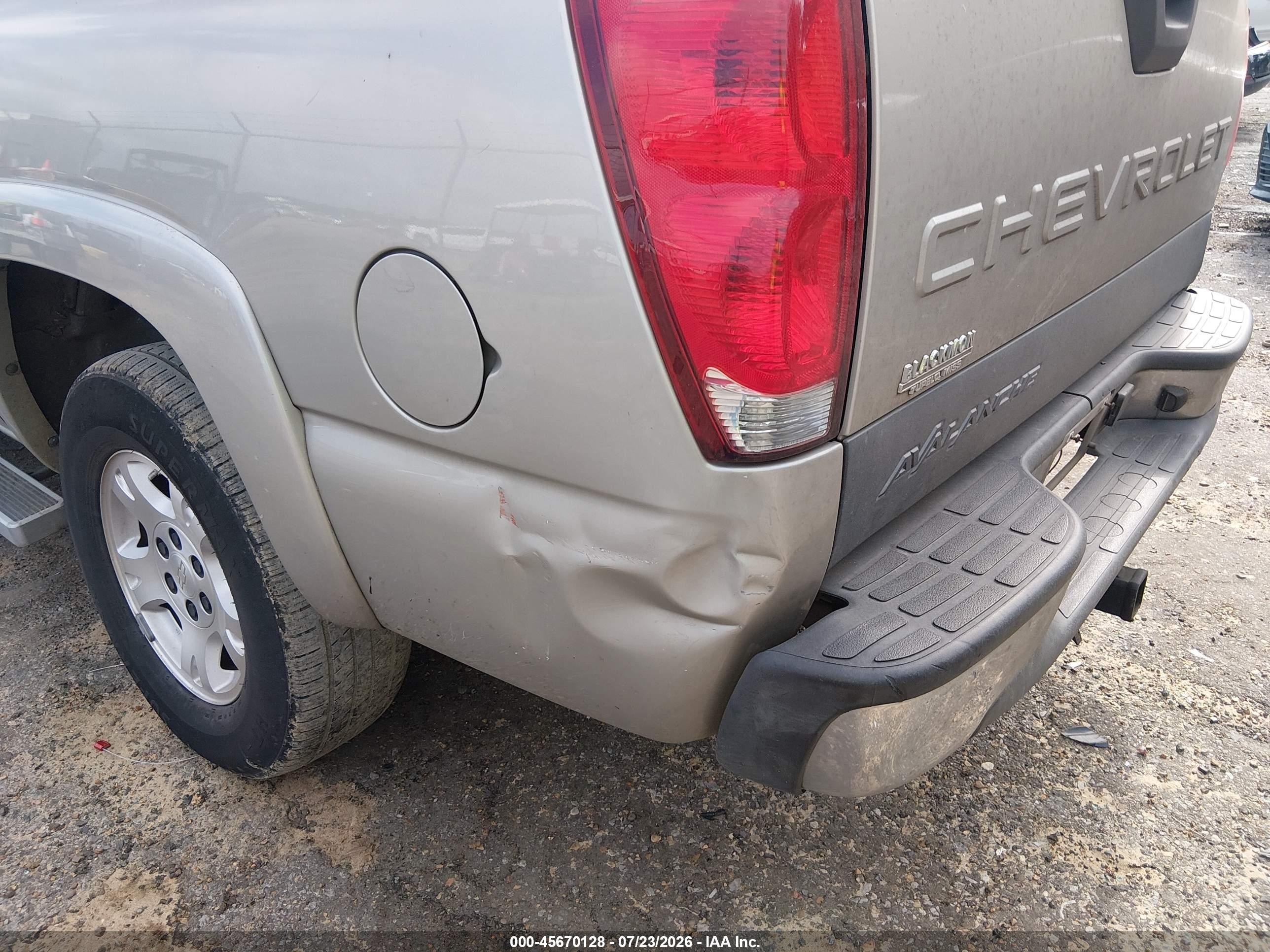 2006 Chevrolet Avalanche 1500 Z66 Серебряный vin: 3GNEC12Z56G113517