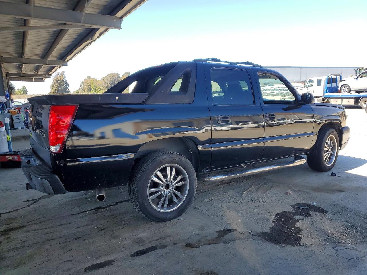 2006 Chevrolet Avalanche C1500 Черный vin: 3GNEC12Z56G139731
