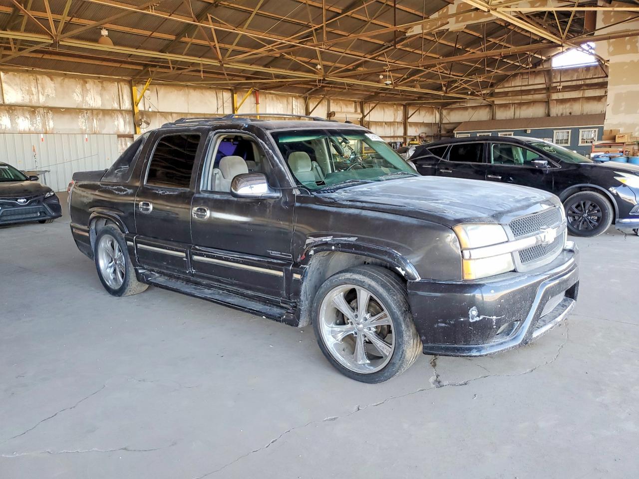 2005 Chevrolet Avalanche C1500 Gray vin: 3GNEC12Z75G169022