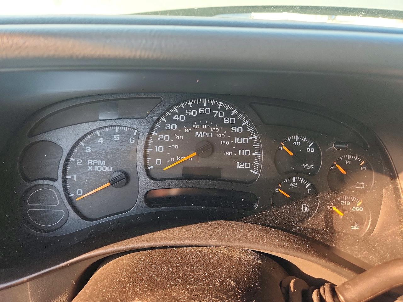 2005 Chevrolet Avalanche C1500 Silver vin: 3GNEC12Z85G235321