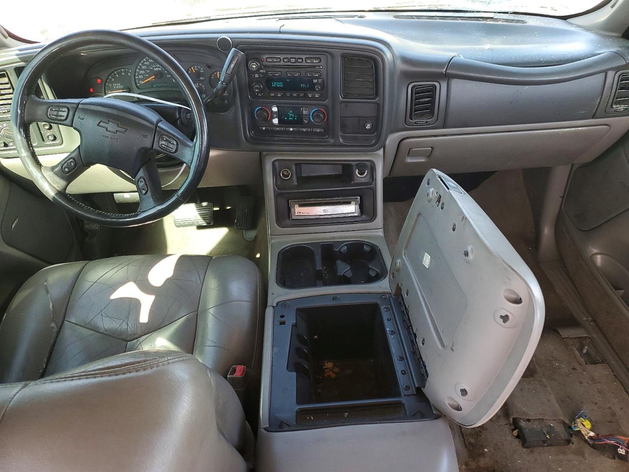 2005 Chevrolet Avalanche C1500 Gray vin: 3GNEC12Z85G266939