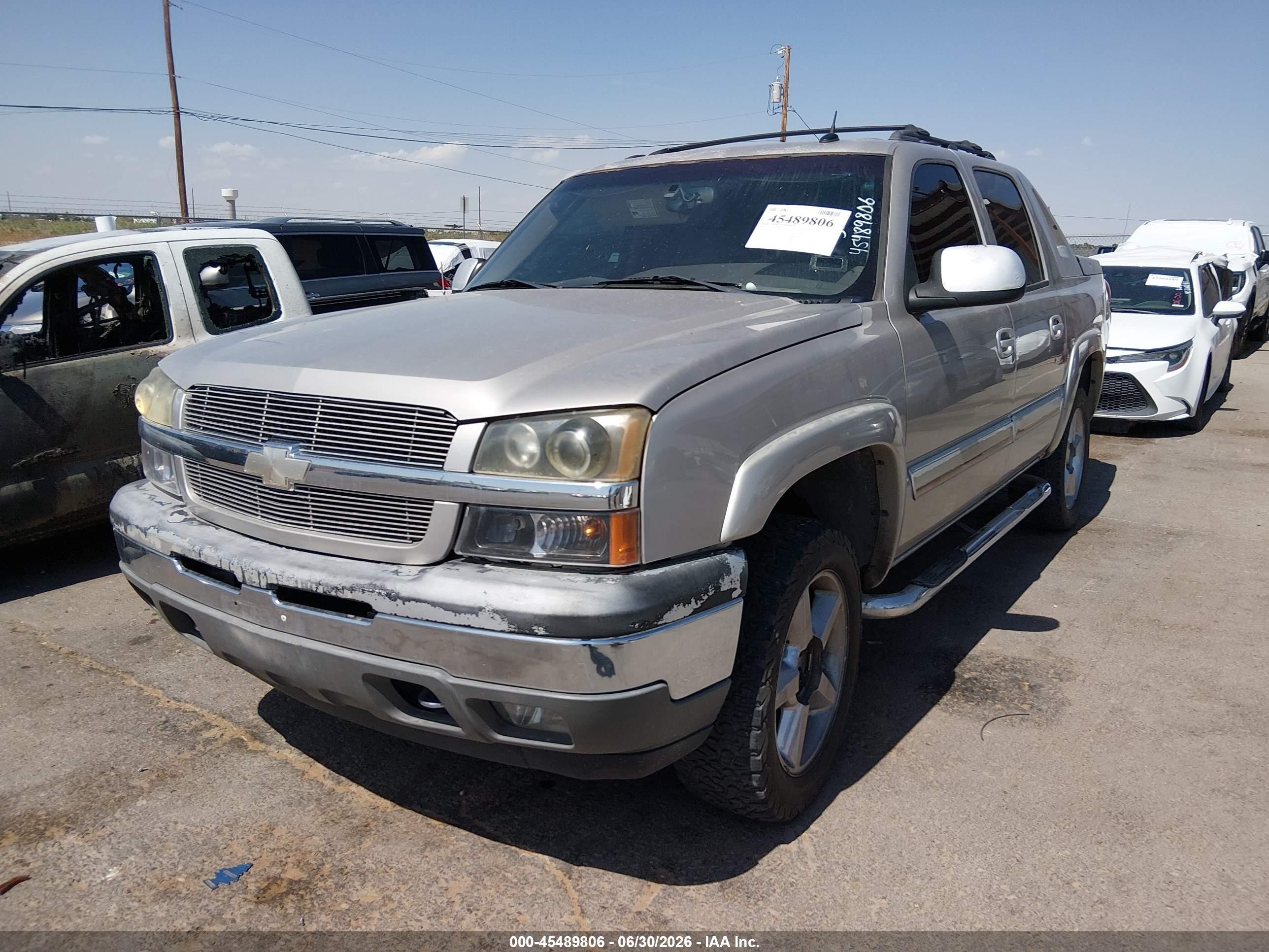 2005 Chevrolet Avalanche 1500 Ls Silver vin: 3GNEC12ZX5G179477