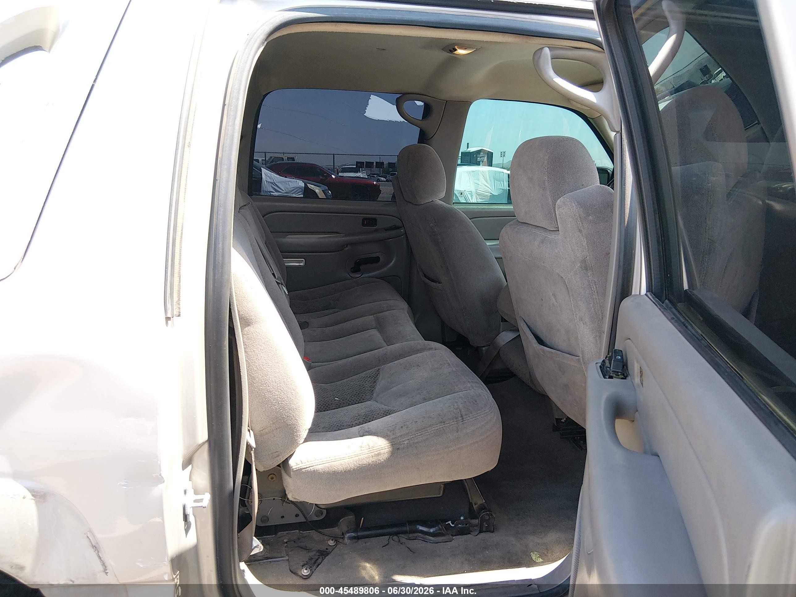 2005 Chevrolet Avalanche 1500 Ls Silver vin: 3GNEC12ZX5G179477