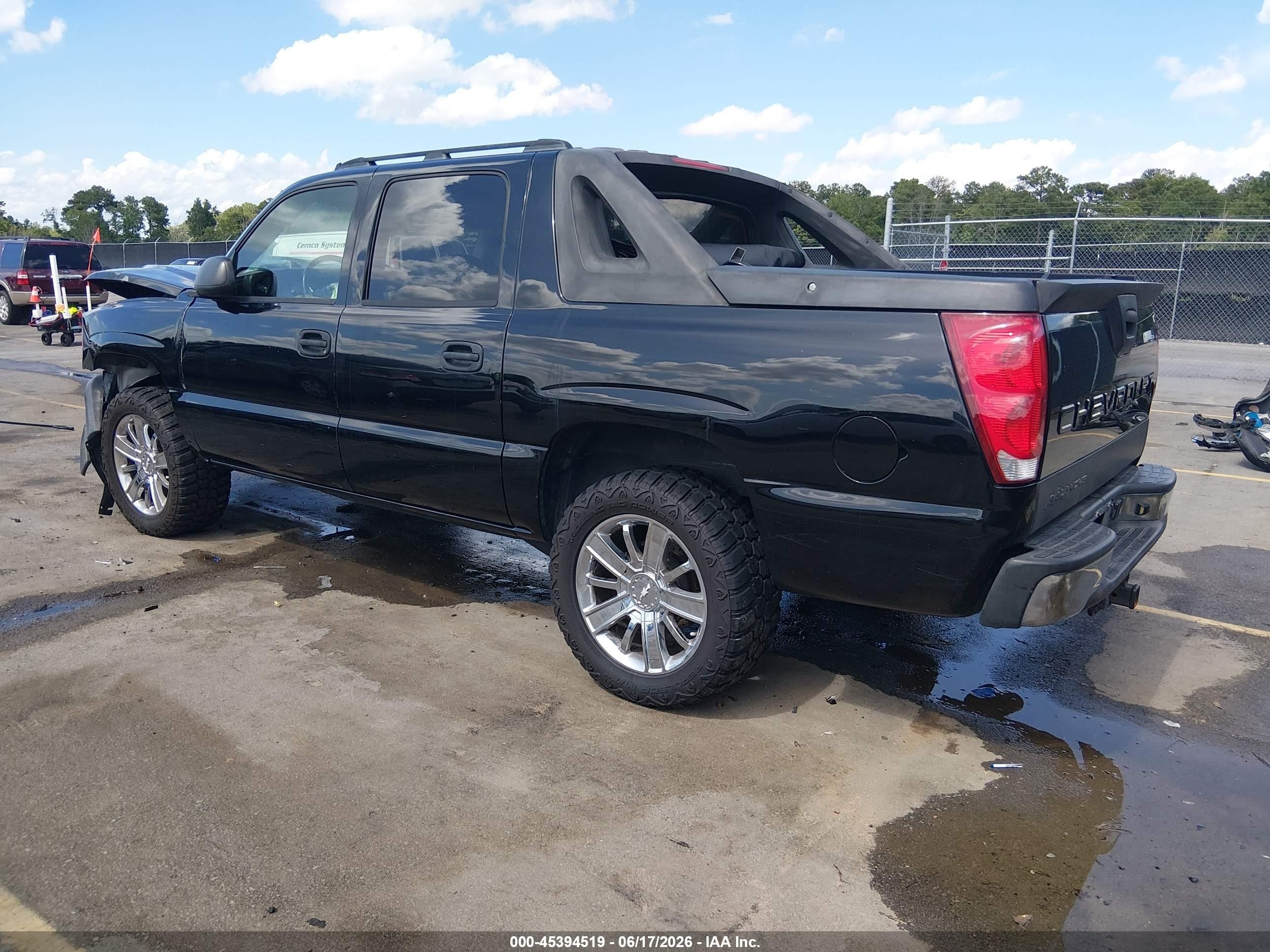 2006 Chevrolet Avalanche 1500 Ls Black vin: 3GNEC12ZX6G125419