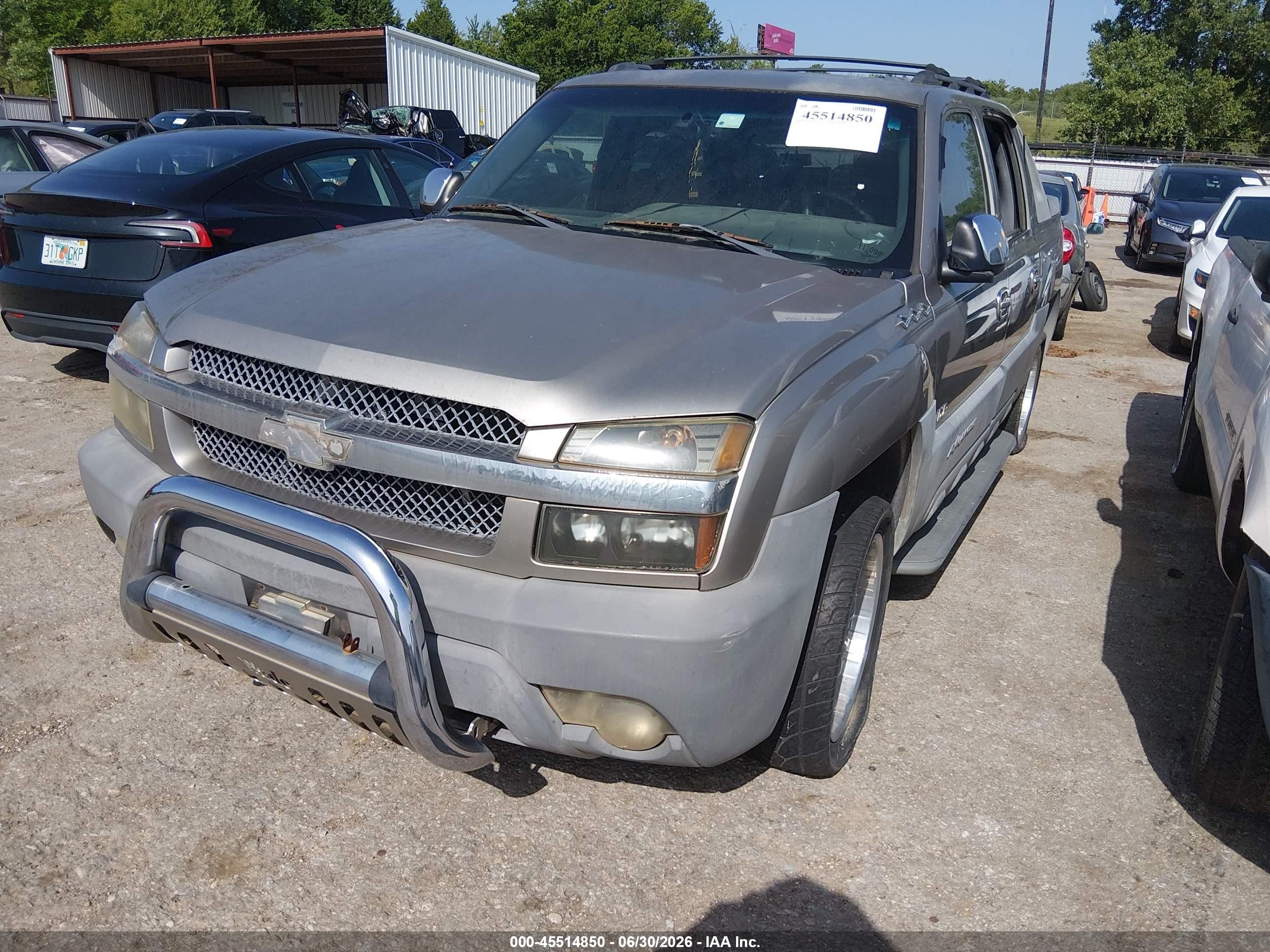 2002 Chevrolet Avalanche 1500   Gray vin: 3GNEC13T02G101151