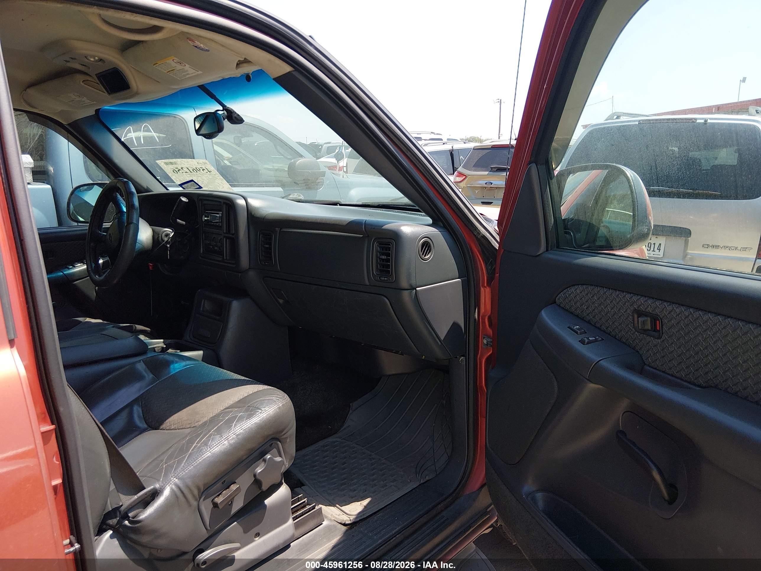 2002 Chevrolet Avalanche 1500   Orange vin: 3GNEC13T02G267203