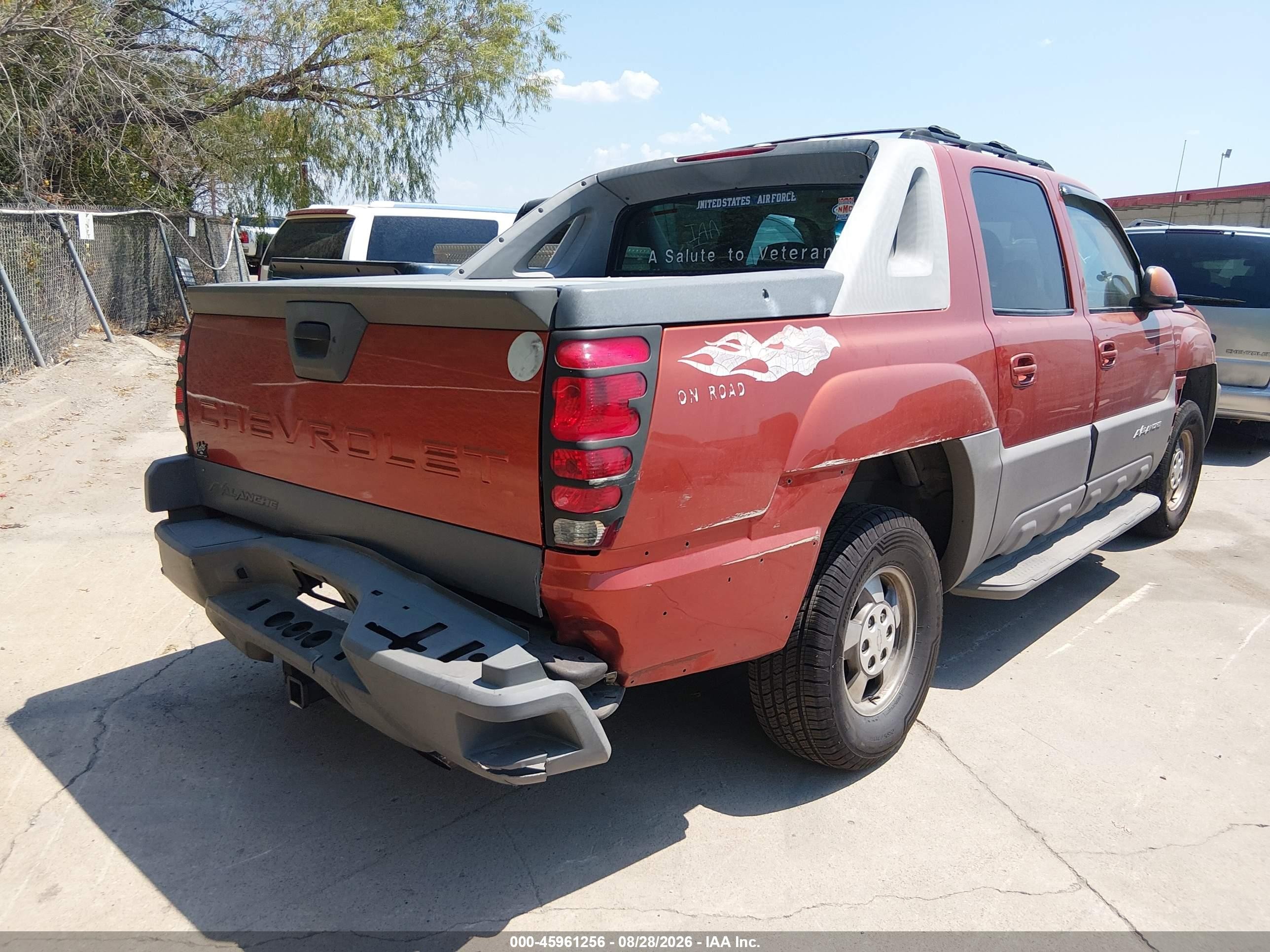 2002 Chevrolet Avalanche 1500   Orange vin: 3GNEC13T02G267203