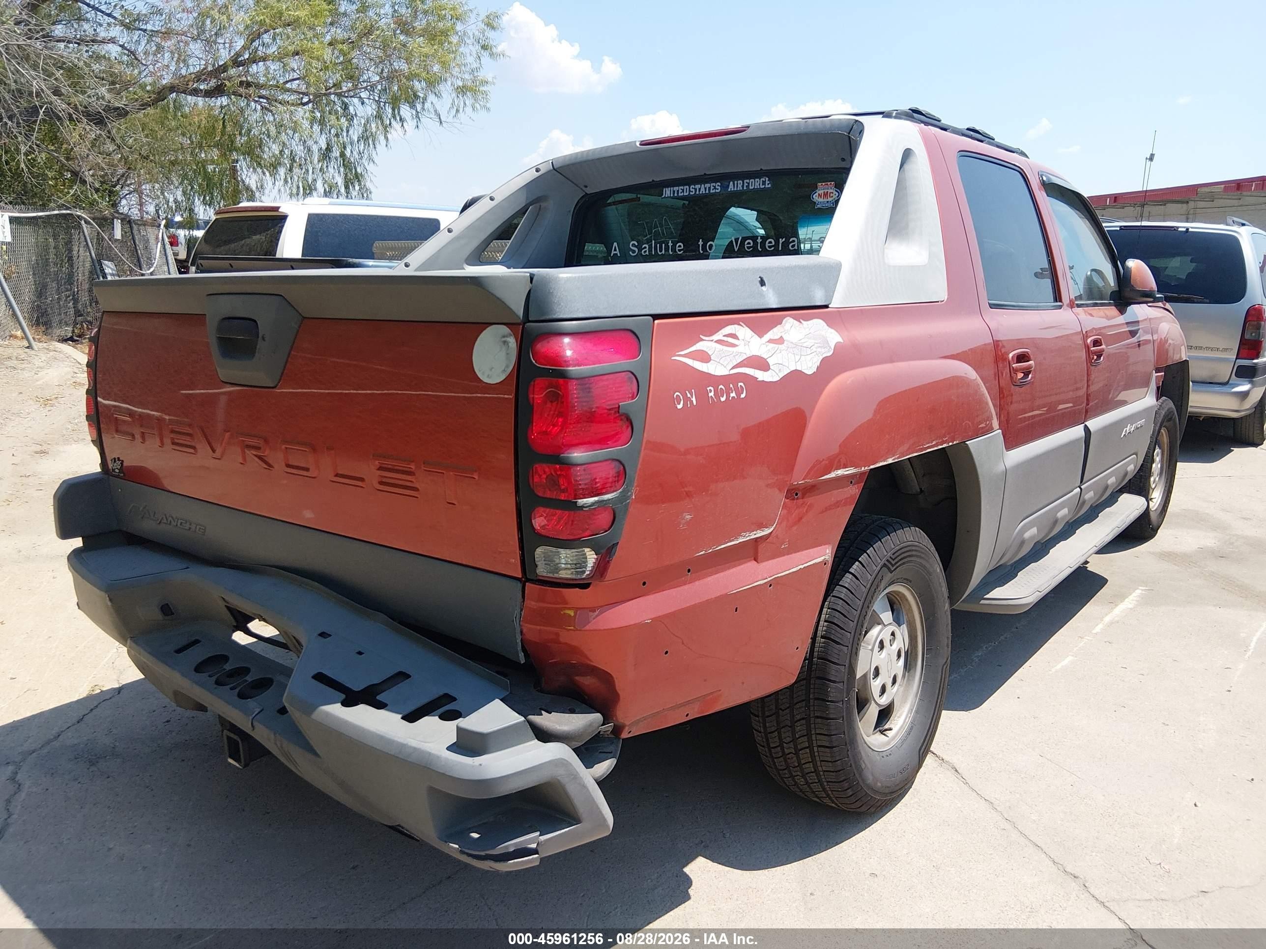 2002 Chevrolet Avalanche 1500   Orange vin: 3GNEC13T02G267203
