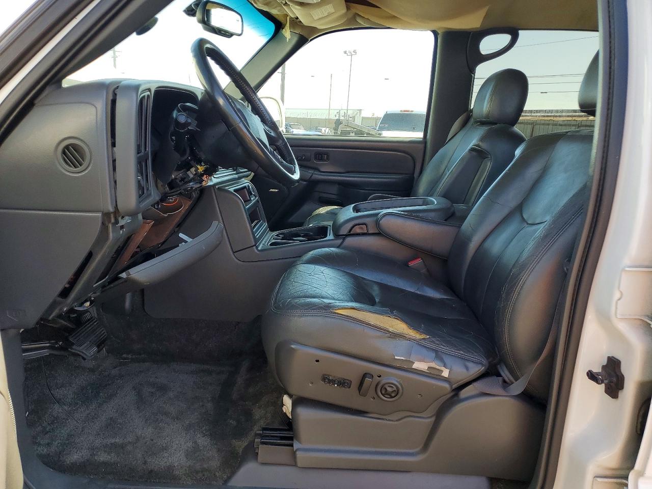 2003 Chevrolet Avalanche C1500 Белый vin: 3GNEC13T03G244201