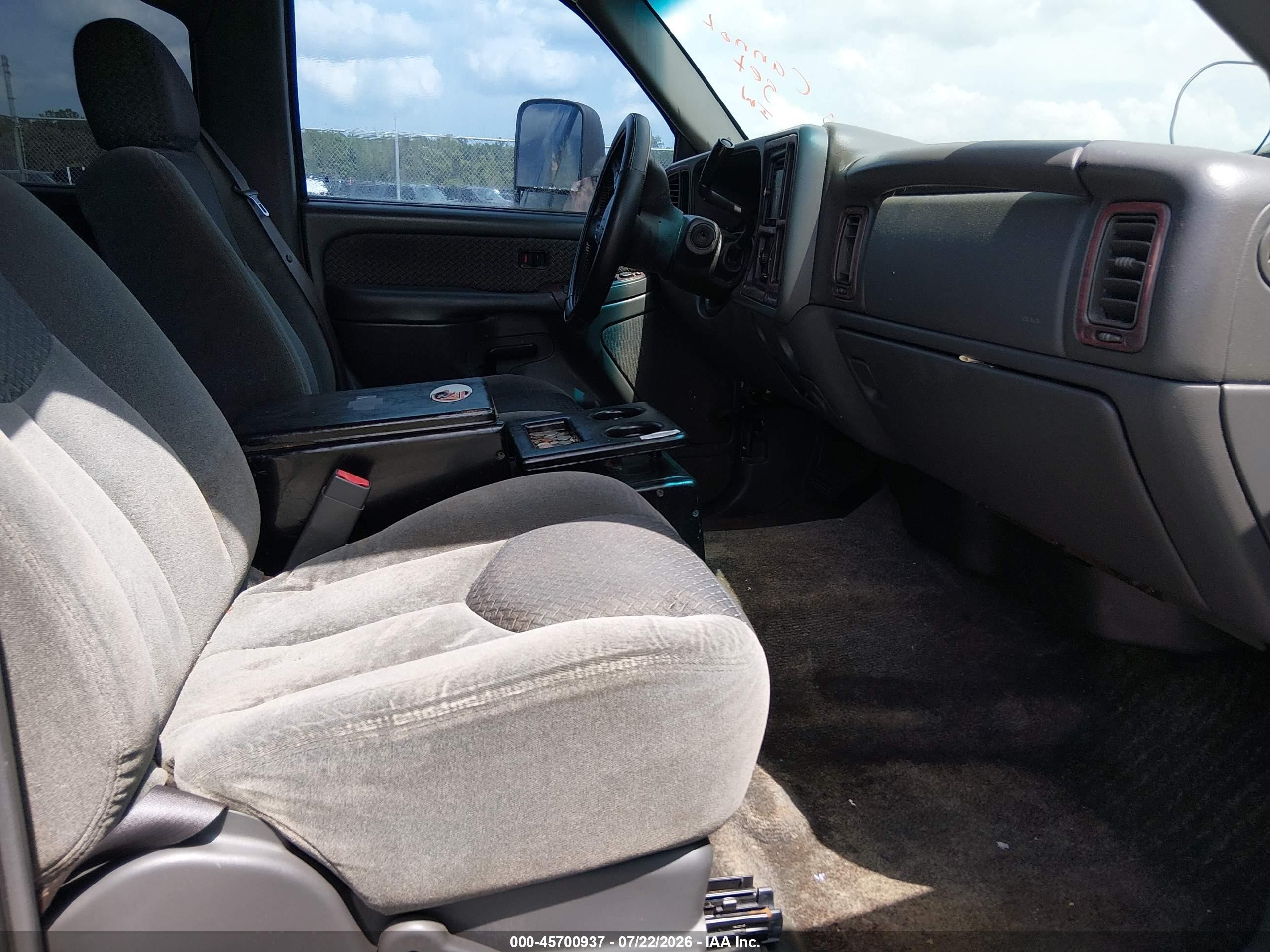 2003 Chevrolet Avalanche 1500   Blue vin: 3GNEC13T13G114458