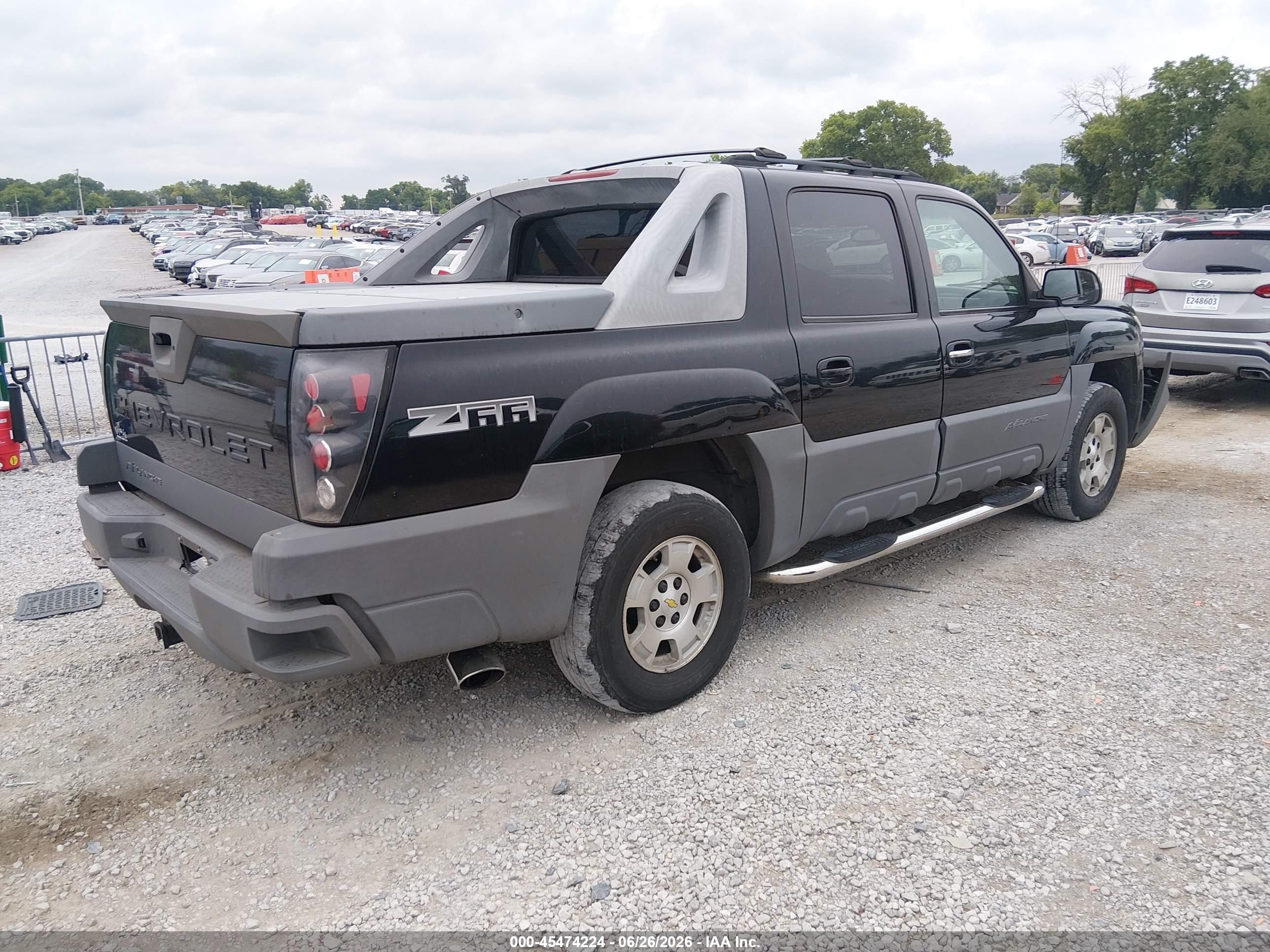 2002 Chevrolet Avalanche 1500   Black vin: 3GNEC13T22G231156