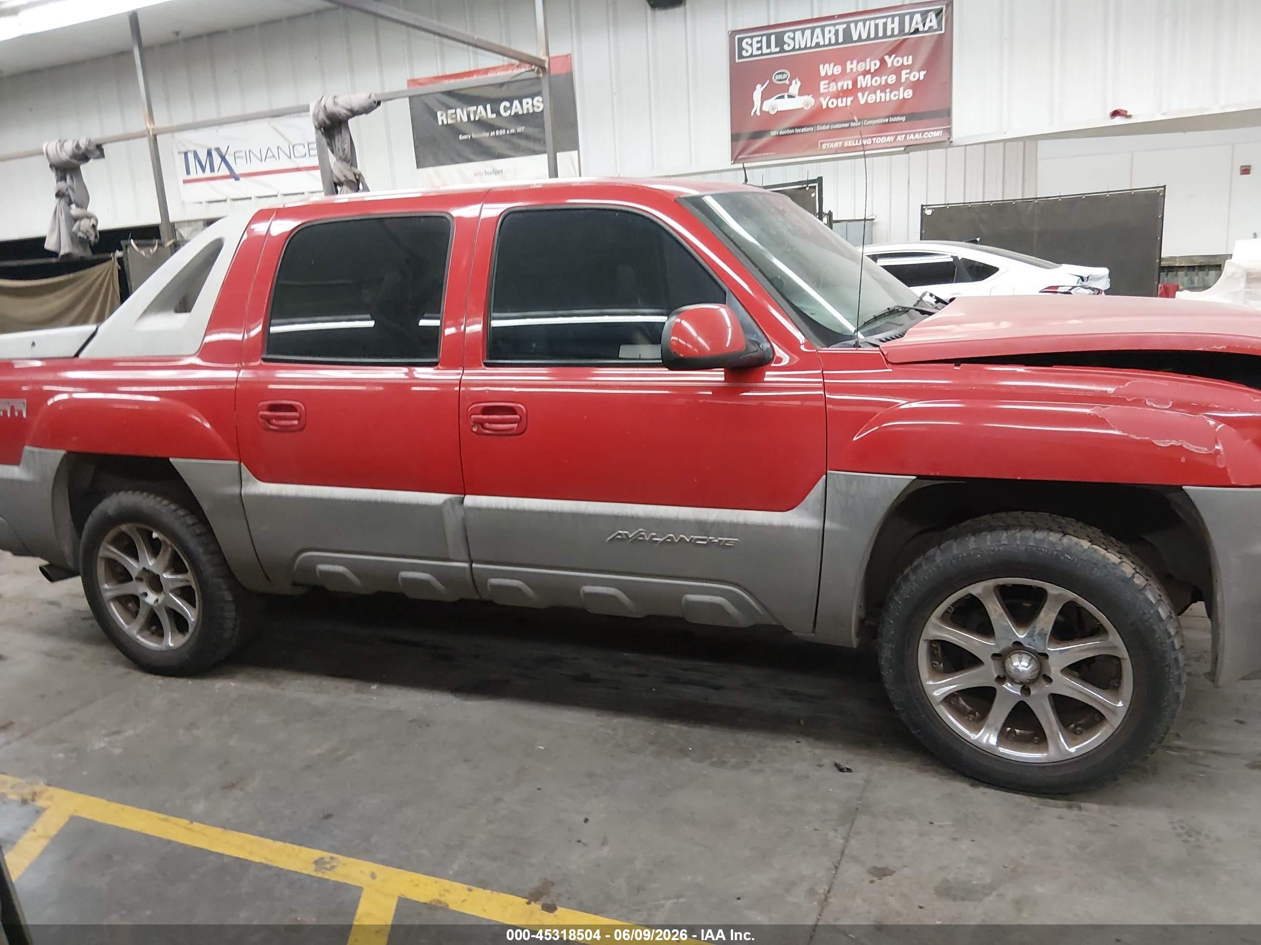 2002 Chevrolet Avalanche 1500   Красный vin: 3GNEC13T22G332049