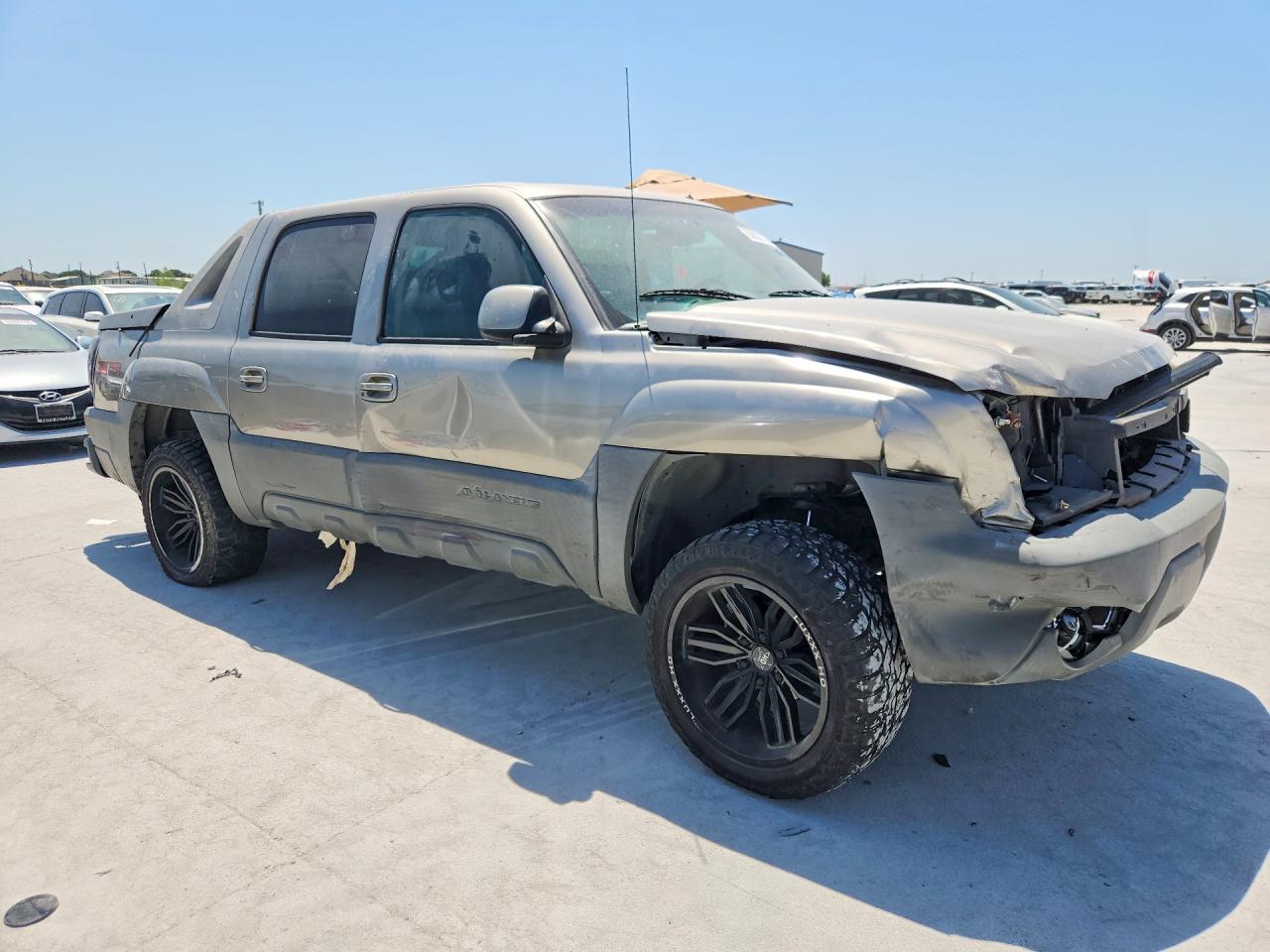 2002 Chevrolet Avalanche C1500 Серебряный vin: 3GNEC13T32G119269