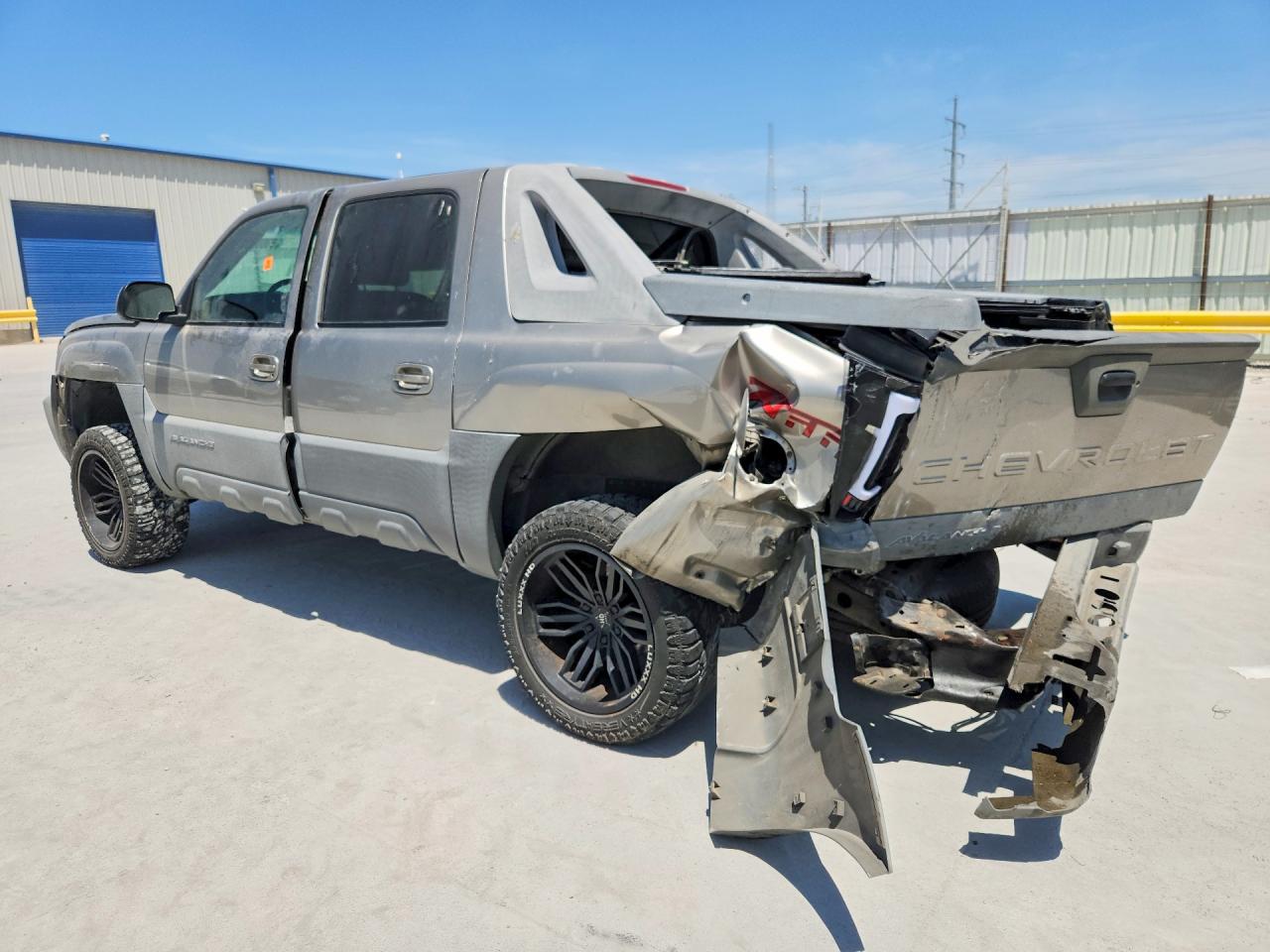 2002 Chevrolet Avalanche C1500 Серебряный vin: 3GNEC13T32G119269