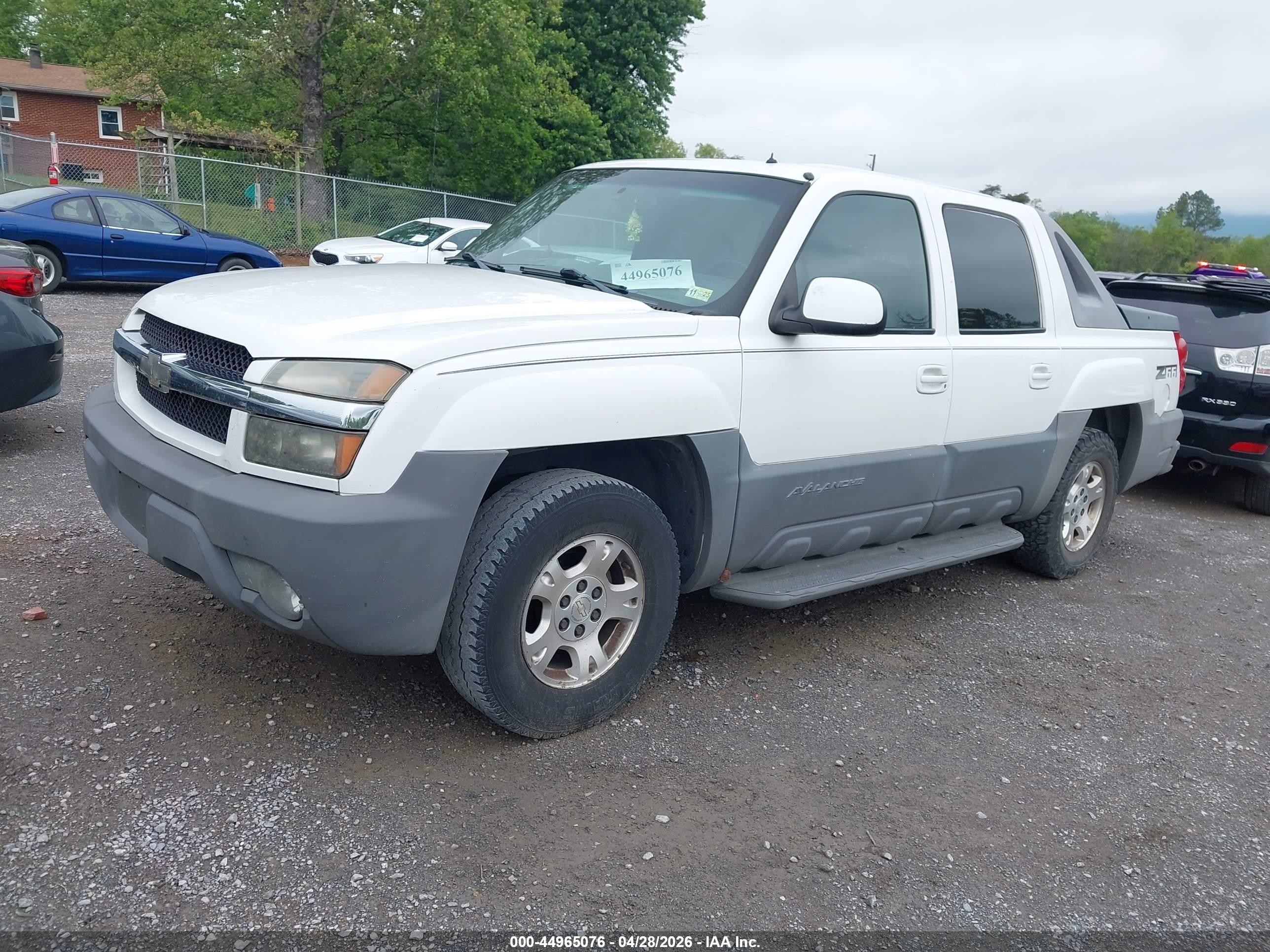2002 Chevrolet Avalanche 1500   Белый vin: 3GNEC13T32G160467