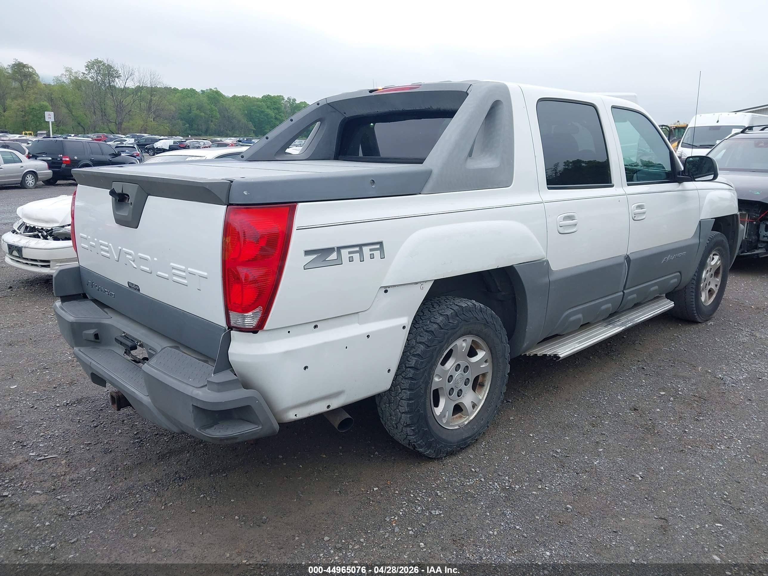 2002 Chevrolet Avalanche 1500   Белый vin: 3GNEC13T32G160467