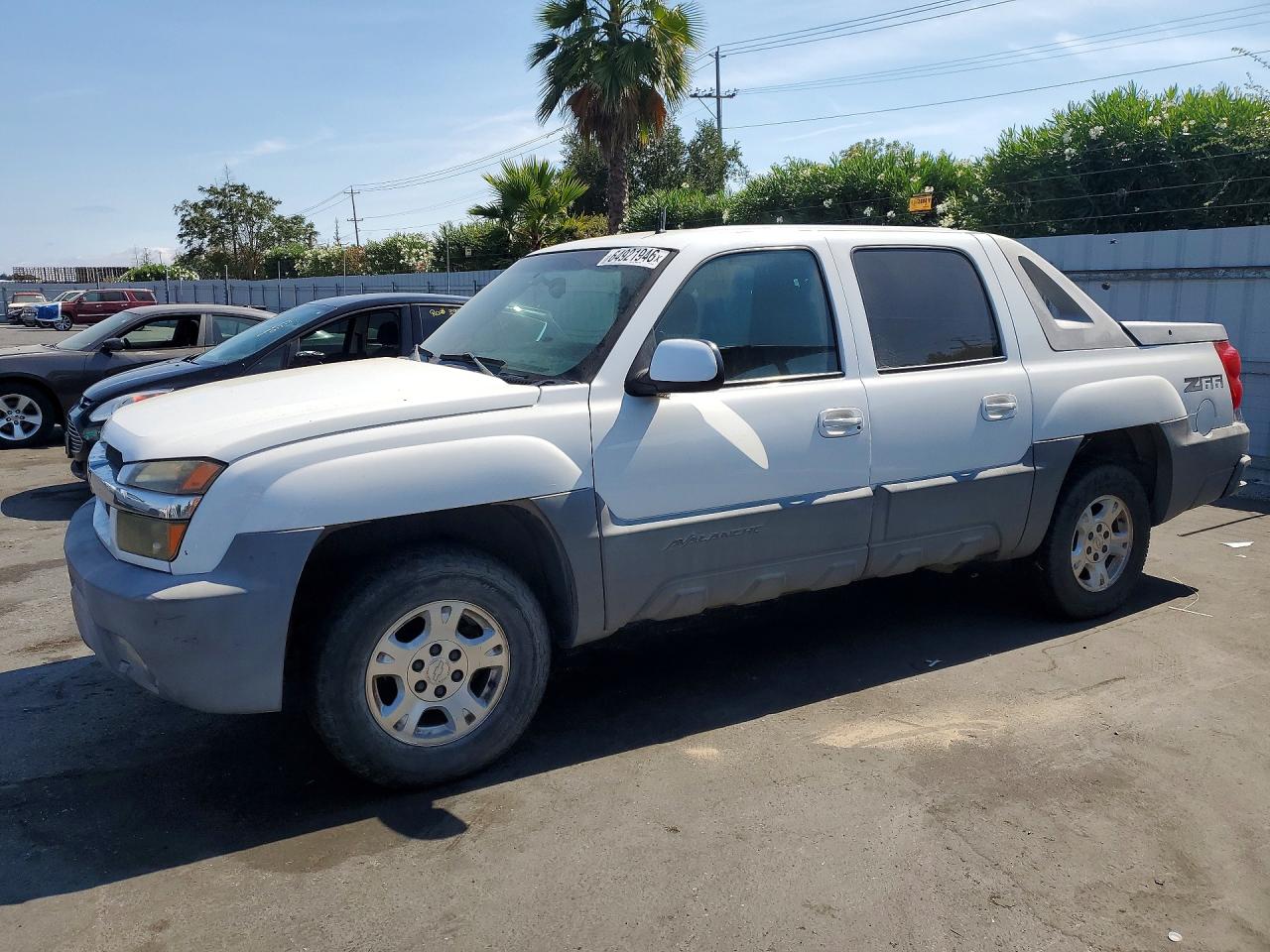 2002 Chevrolet Avalanche C1500 Белый vin: 3GNEC13T32G224541