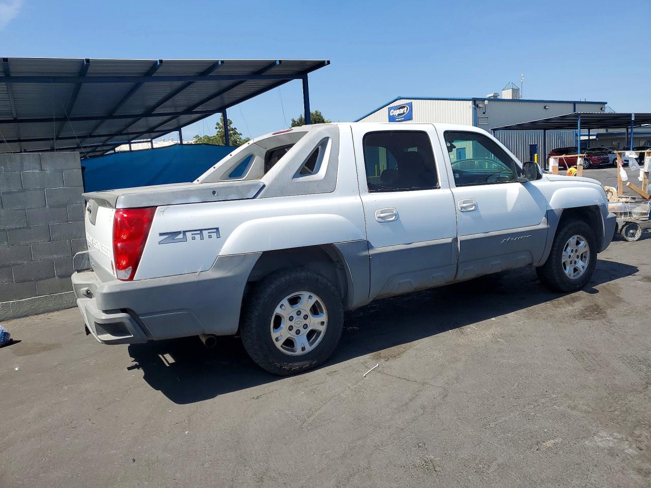 2002 Chevrolet Avalanche C1500 Белый vin: 3GNEC13T32G224541