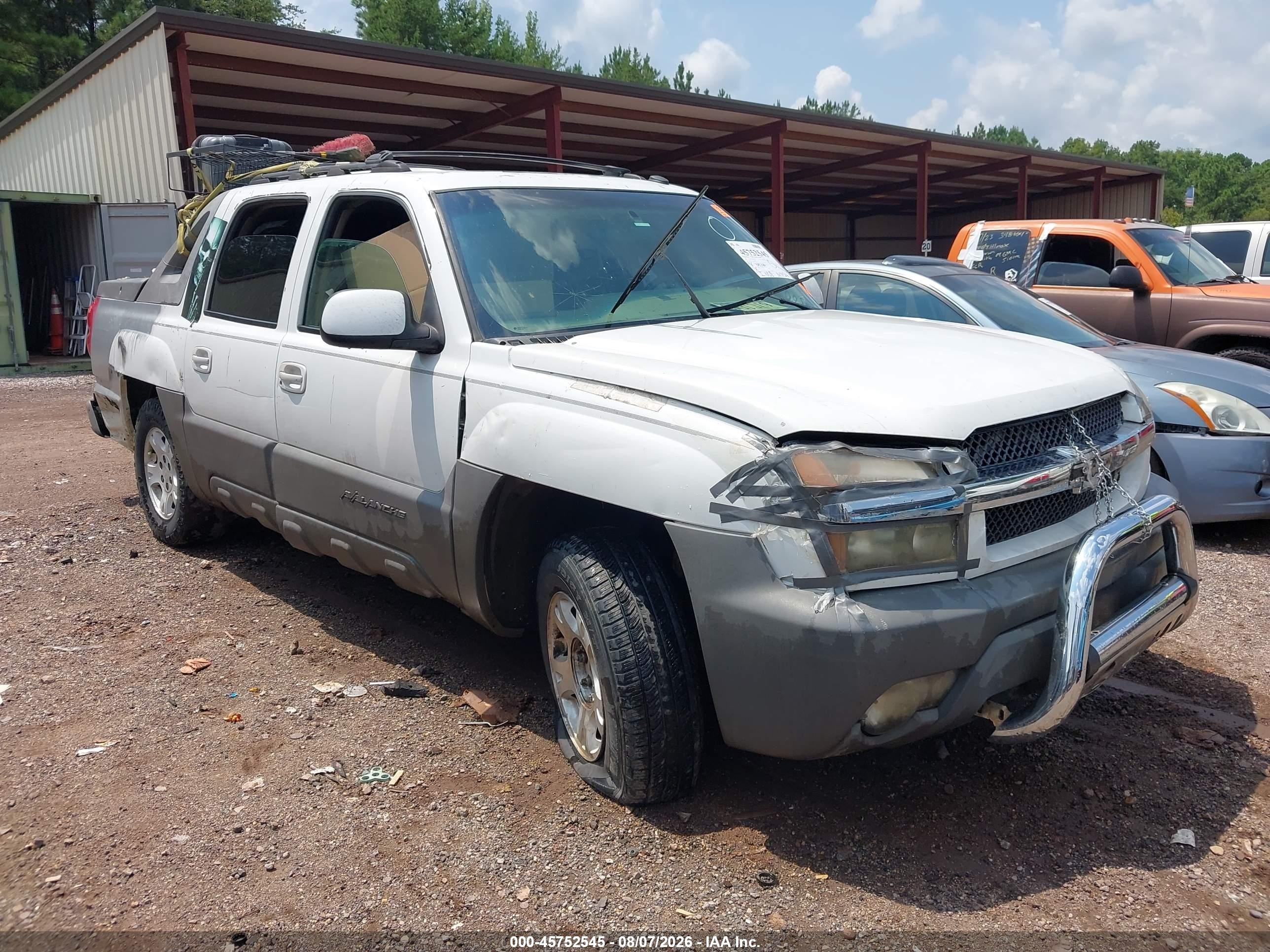 2002 Chevrolet Avalanche 1500   White vin: 3GNEC13T32G360247