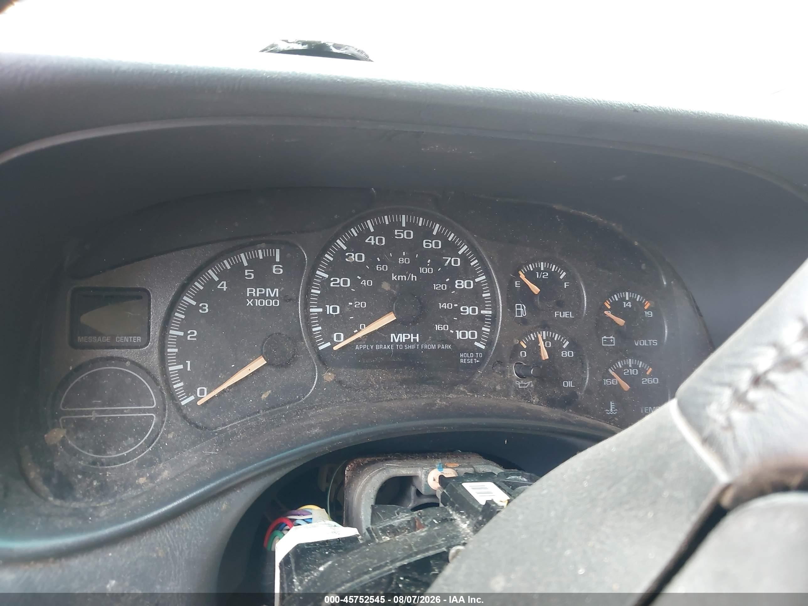 2002 Chevrolet Avalanche 1500   White vin: 3GNEC13T32G360247