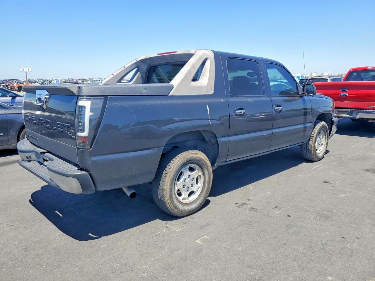 2003 Chevrolet Avalanche C1500 Gray vin: 3GNEC13T33G257850