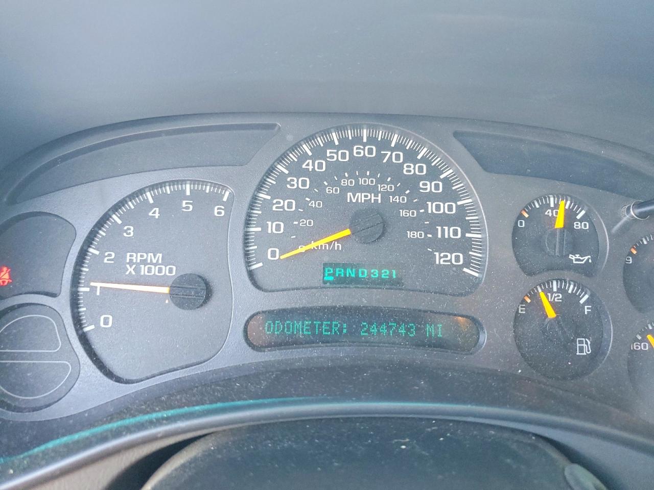 2003 Chevrolet Avalanche C1500 Gray vin: 3GNEC13T33G257850