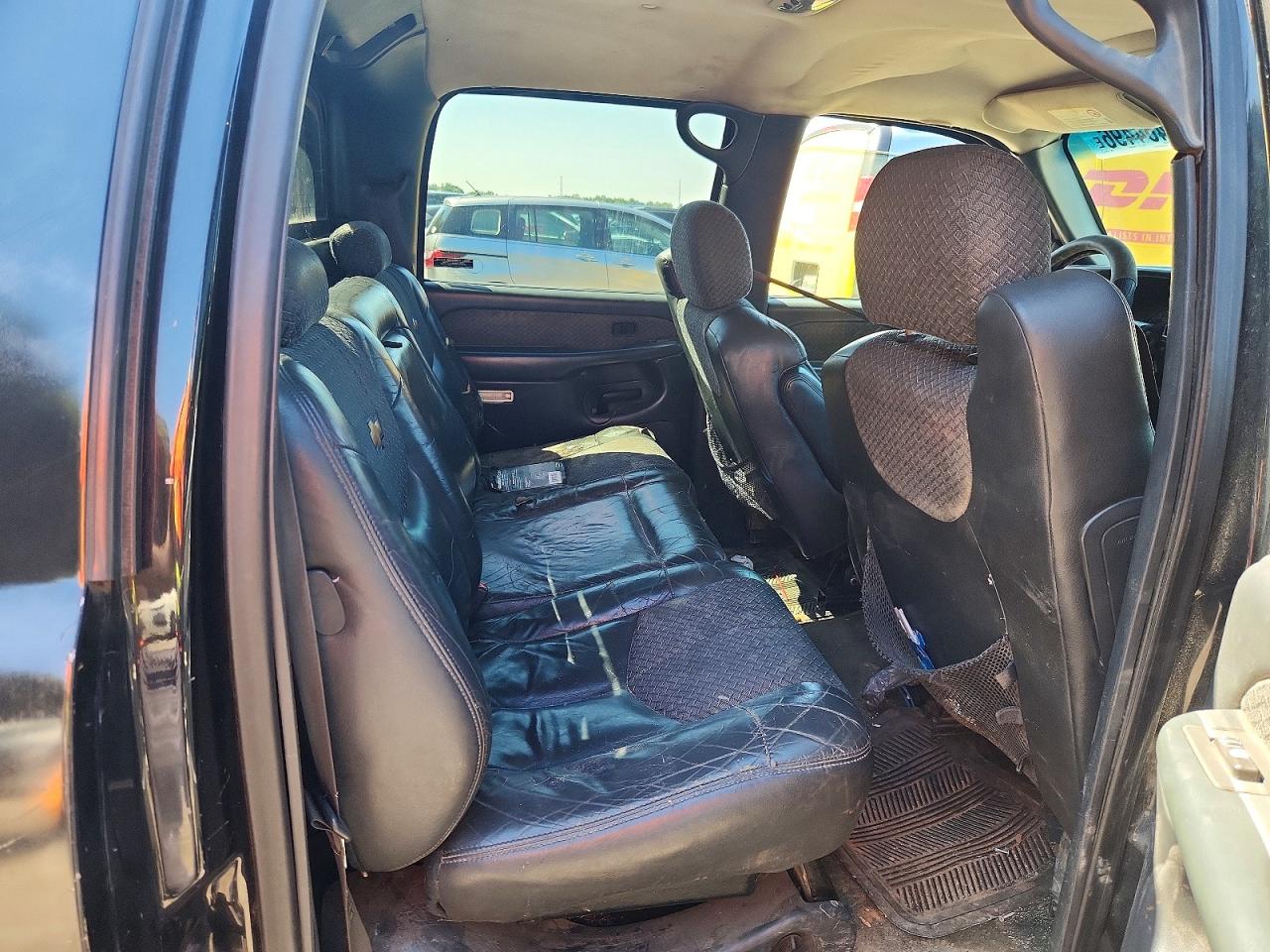 2002 Chevrolet Avalanche C1500 Black vin: 3GNEC13T42G167976