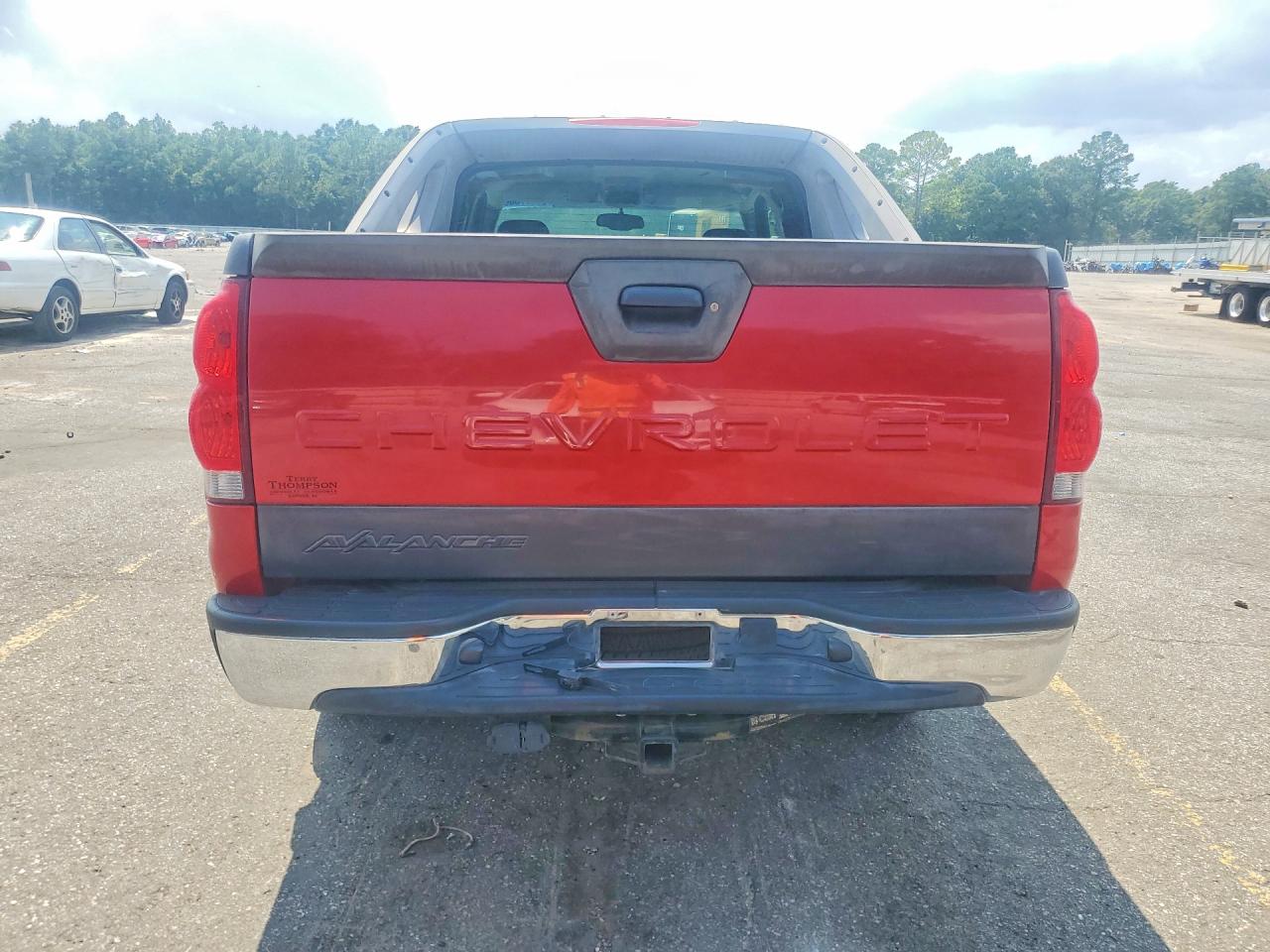 2003 Chevrolet Avalanche C1500 Red vin: 3GNEC13T43G293689