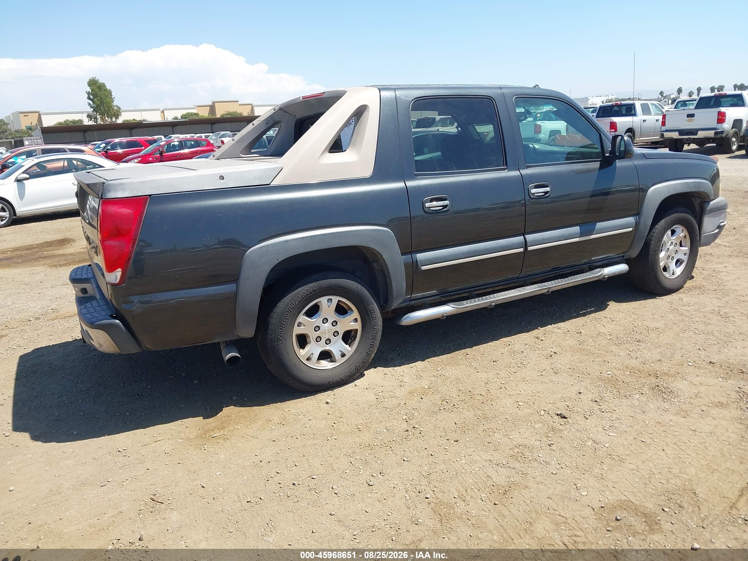 2003 Chevrolet Avalanche 1500   Gray vin: 3GNEC13T43G341921
