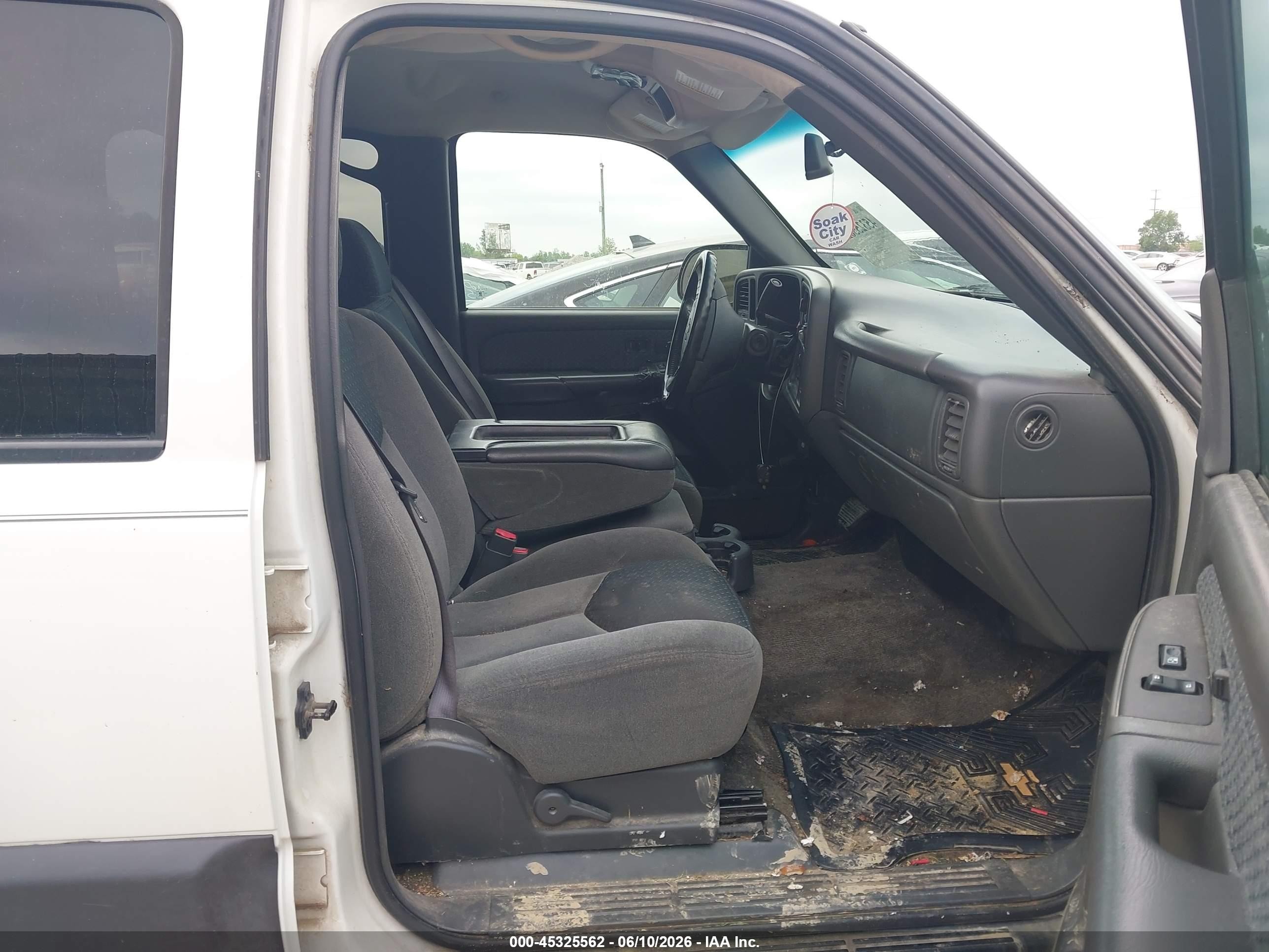 2003 Chevrolet Avalanche 1500   Белый vin: 3GNEC13T53G346612