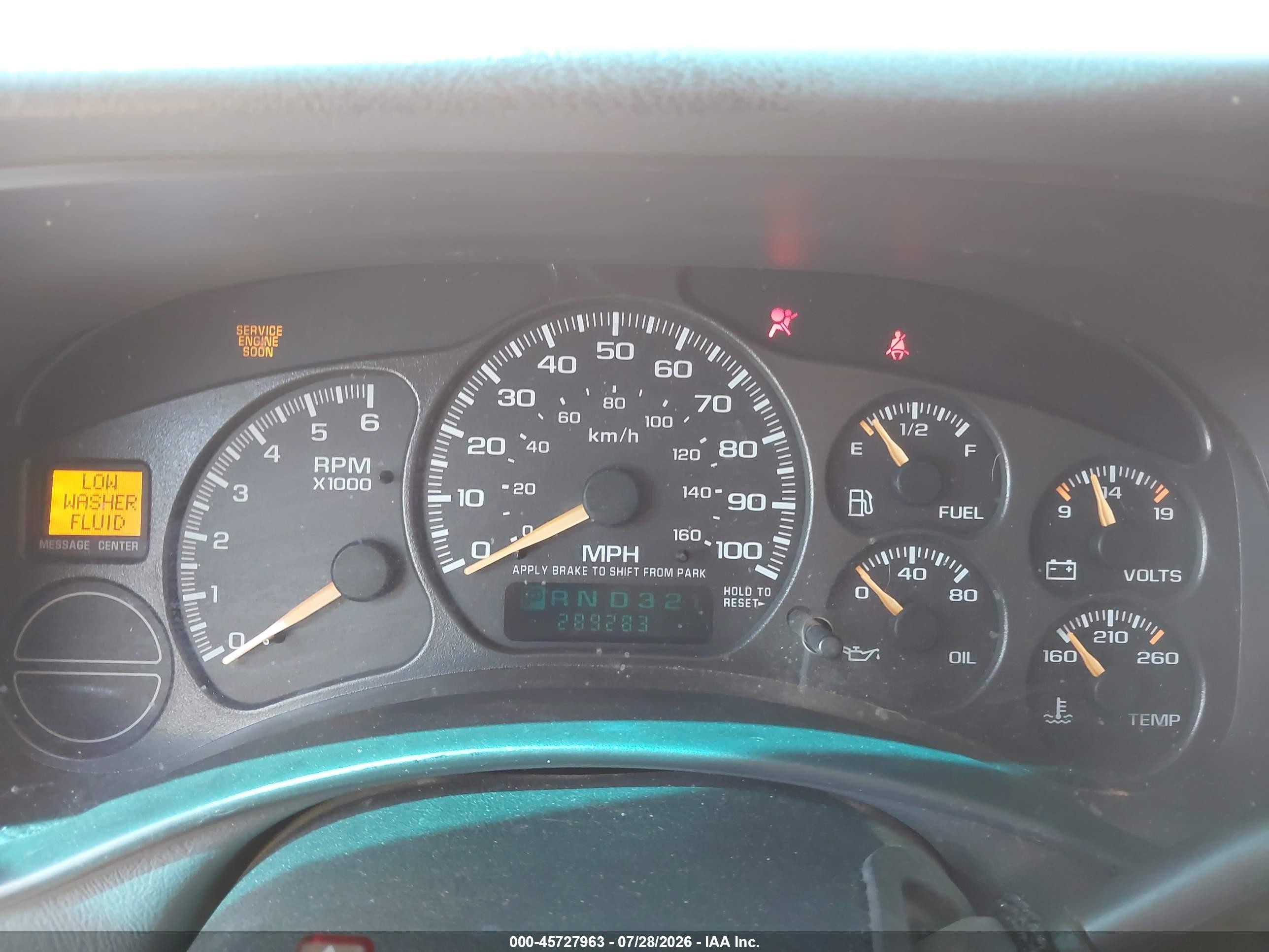 2002 Chevrolet Avalanche 1500   Orange vin: 3GNEC13T62G221777