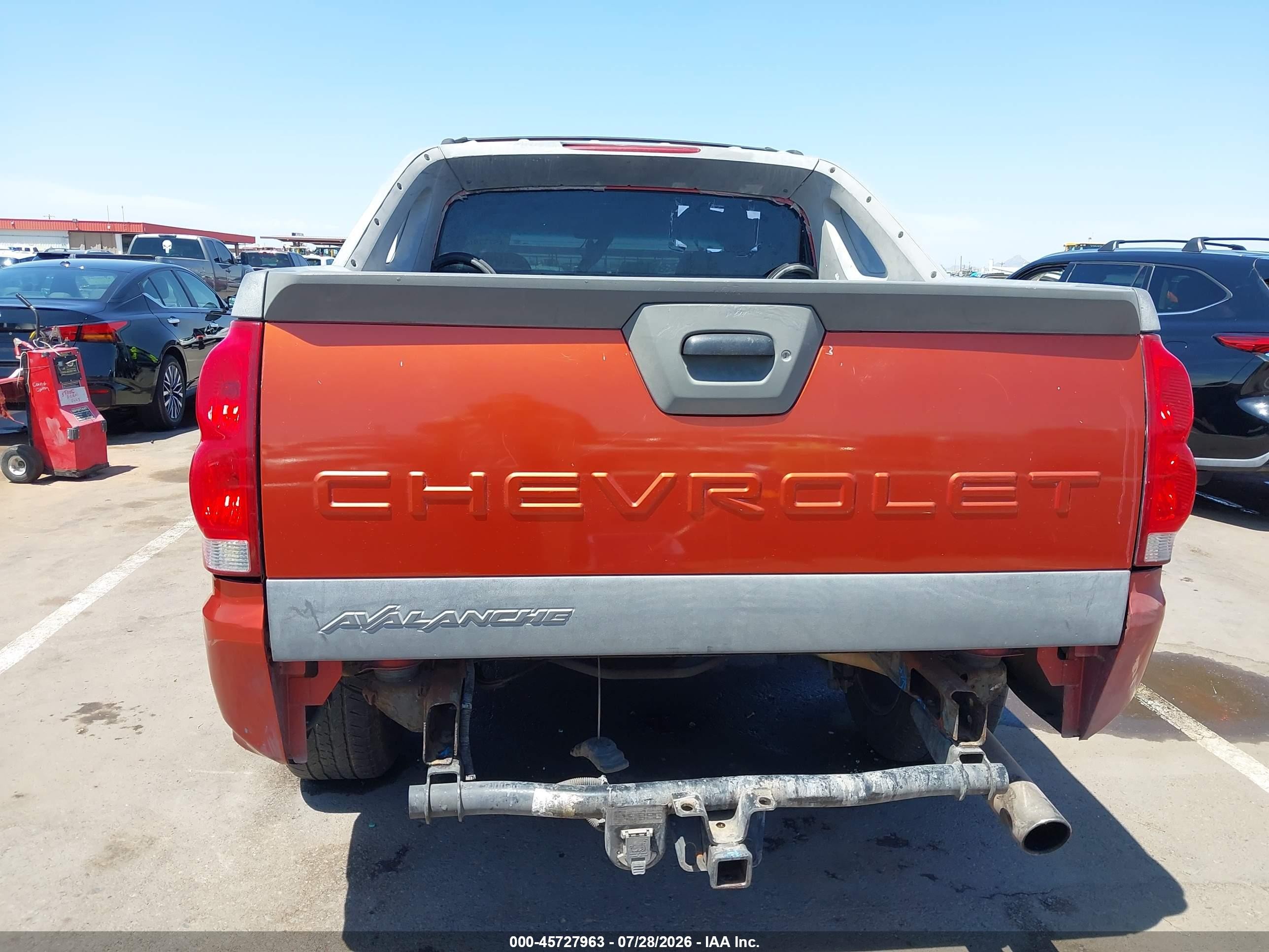 2002 Chevrolet Avalanche 1500   Orange vin: 3GNEC13T62G221777
