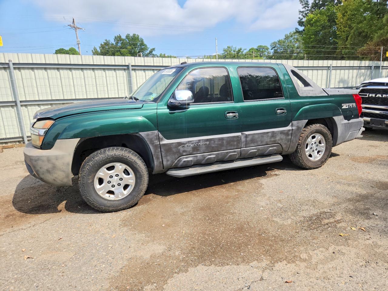 2003 Chevrolet Avalanche C1500 Green vin: 3GNEC13T63G137377