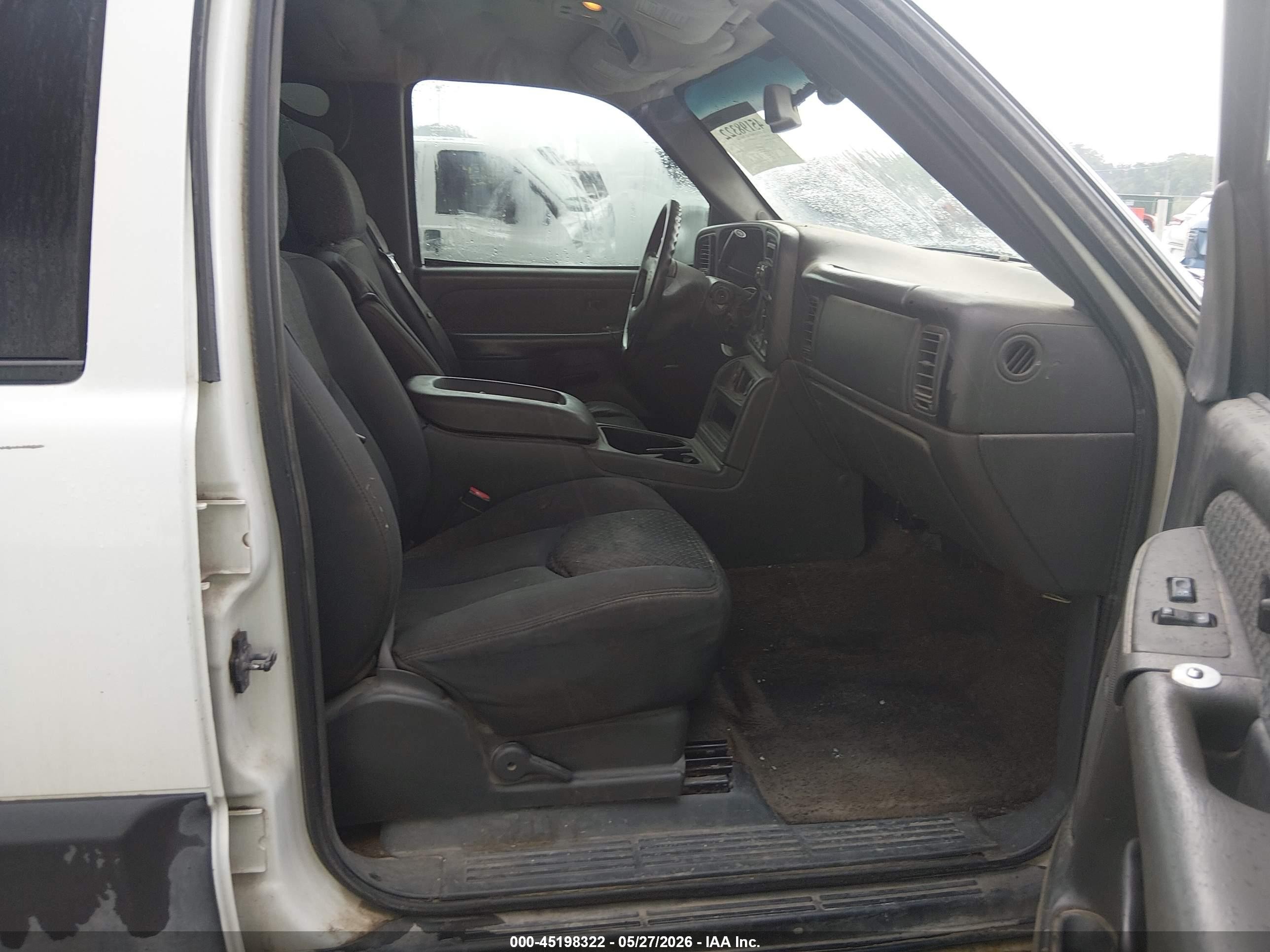 2003 Chevrolet Avalanche 1500   Белый vin: 3GNEC13T63G202471