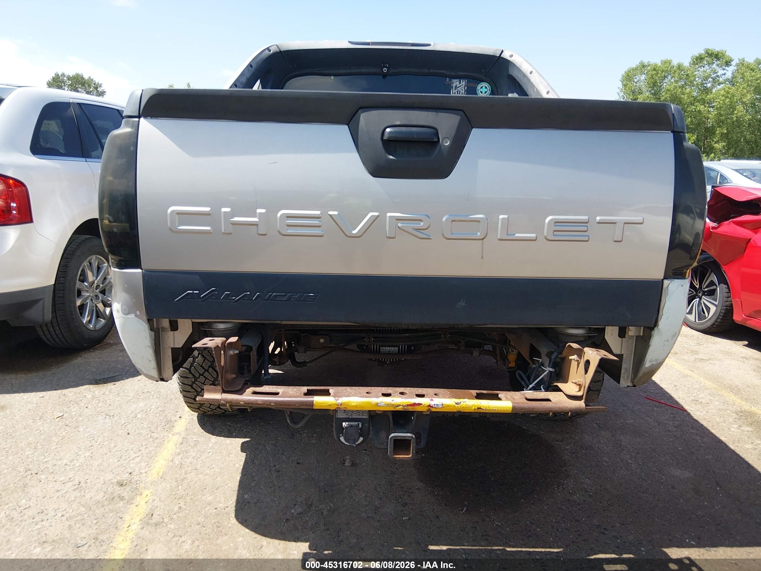 2003 Chevrolet Avalanche 1500   Gold vin: 3GNEC13T63G315899