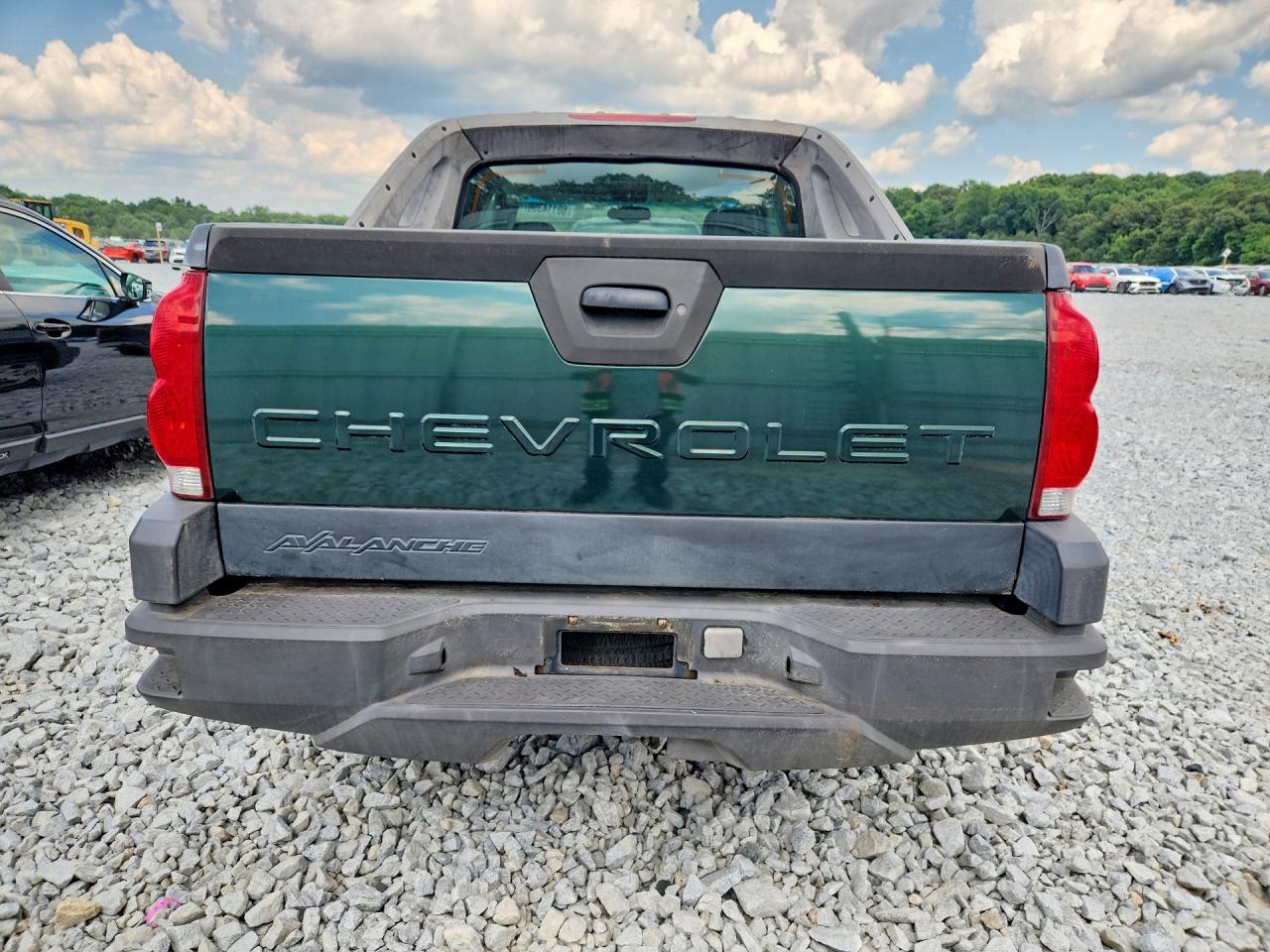 2003 Chevrolet Avalanche C1500 Green vin: 3GNEC13T73G126596