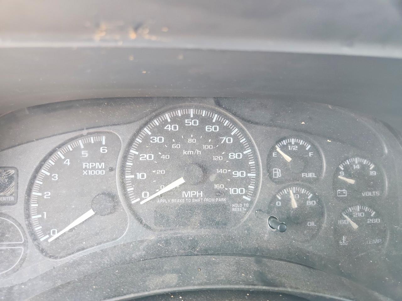 2002 Chevrolet Avalanche C1500 White vin: 3GNEC13T82G125522