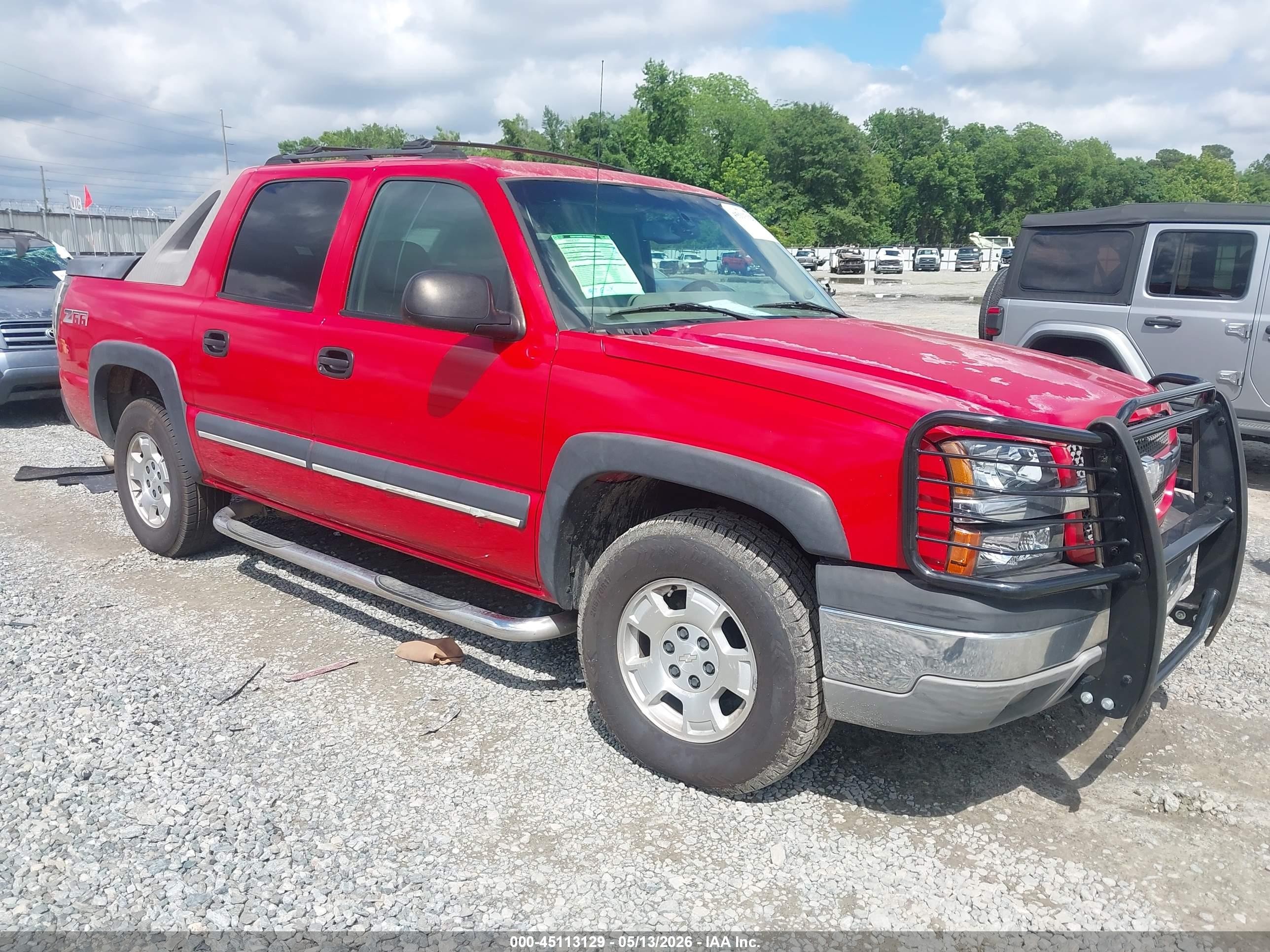 2003 Chevrolet Avalanche 1500   Red vin: 3GNEC13T83G327584