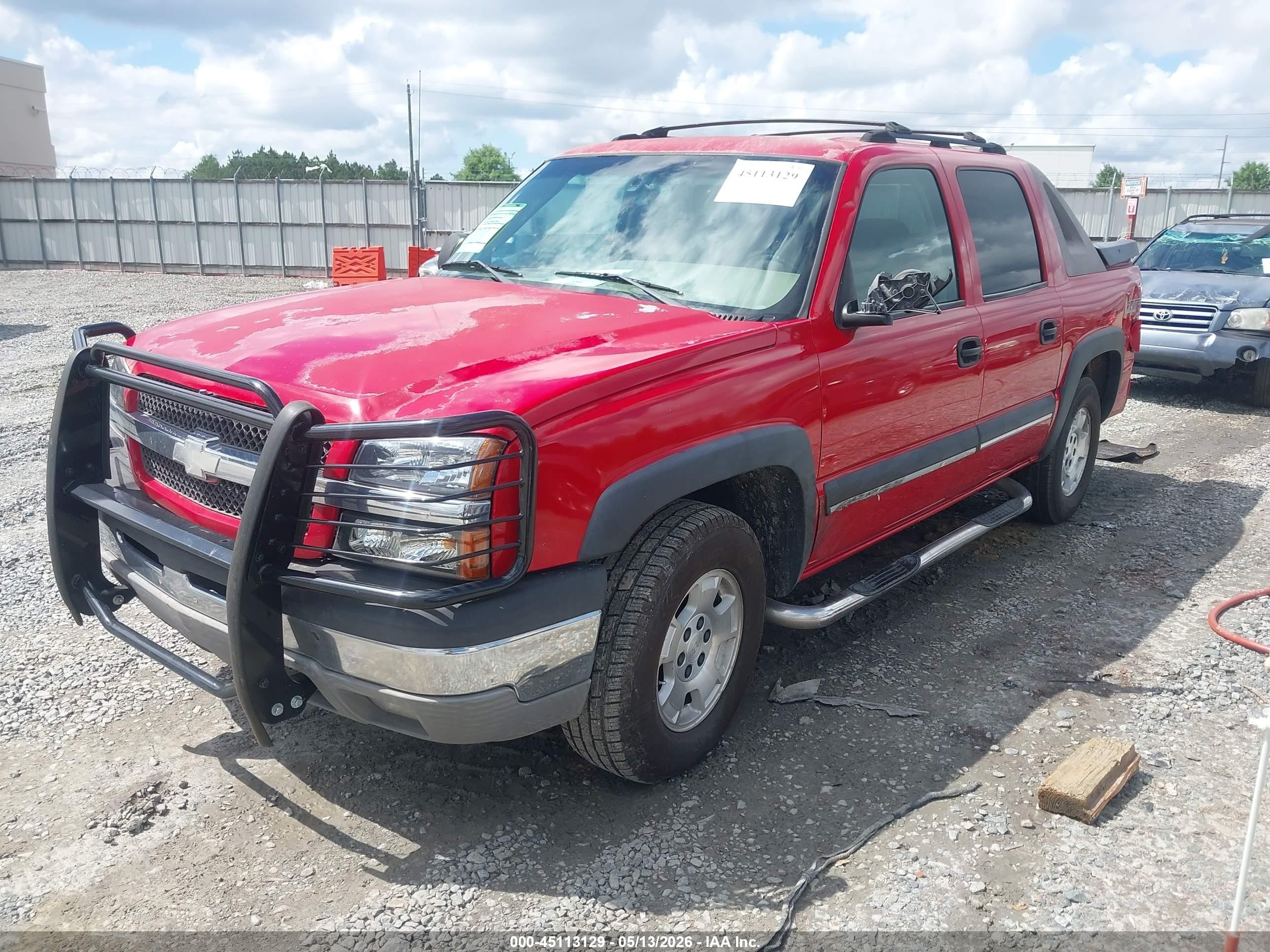 2003 Chevrolet Avalanche 1500   Red vin: 3GNEC13T83G327584