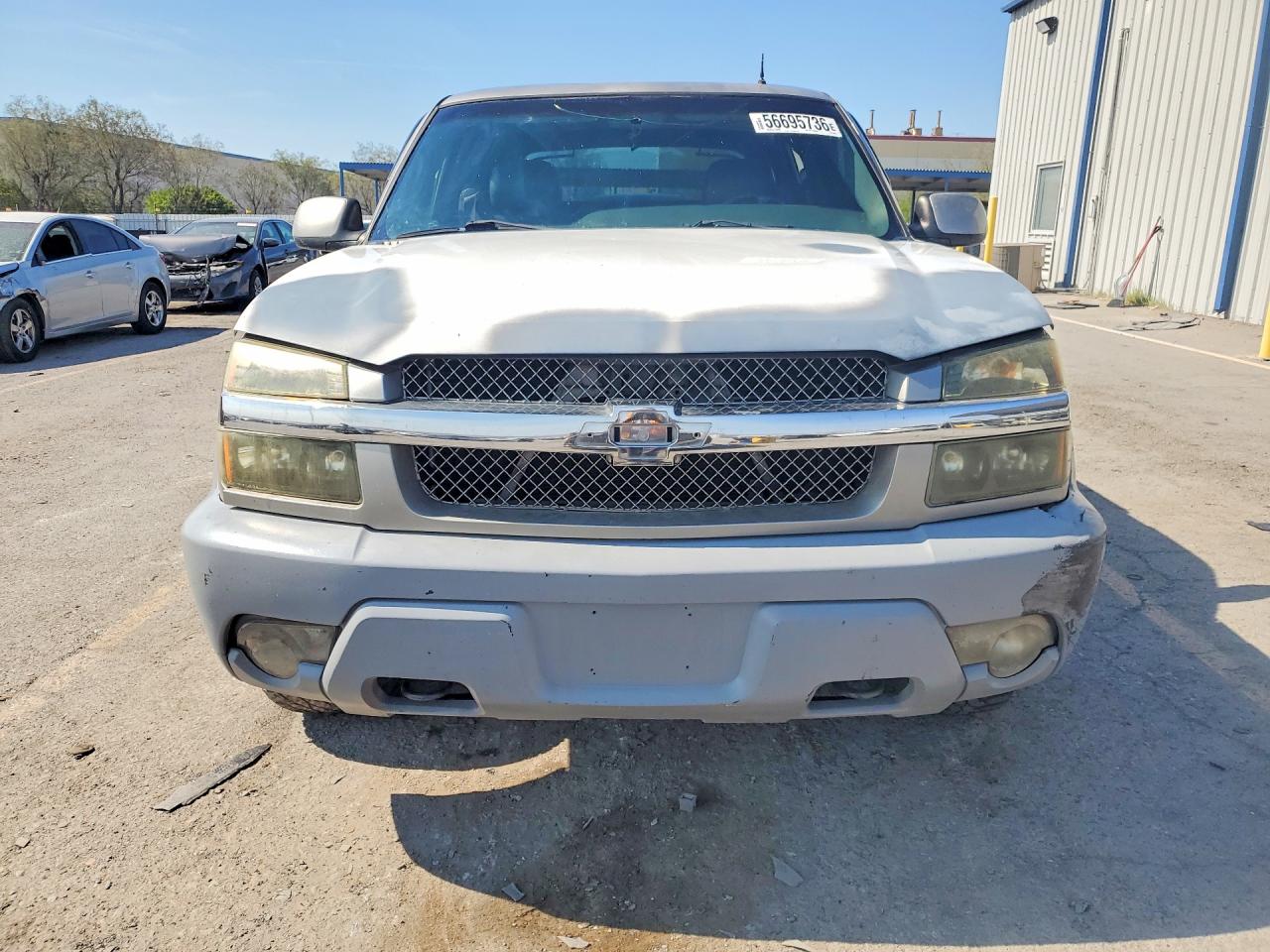2002 Chevrolet Avalanche C1500 Желто-коричневый vin: 3GNEC13T92G105862