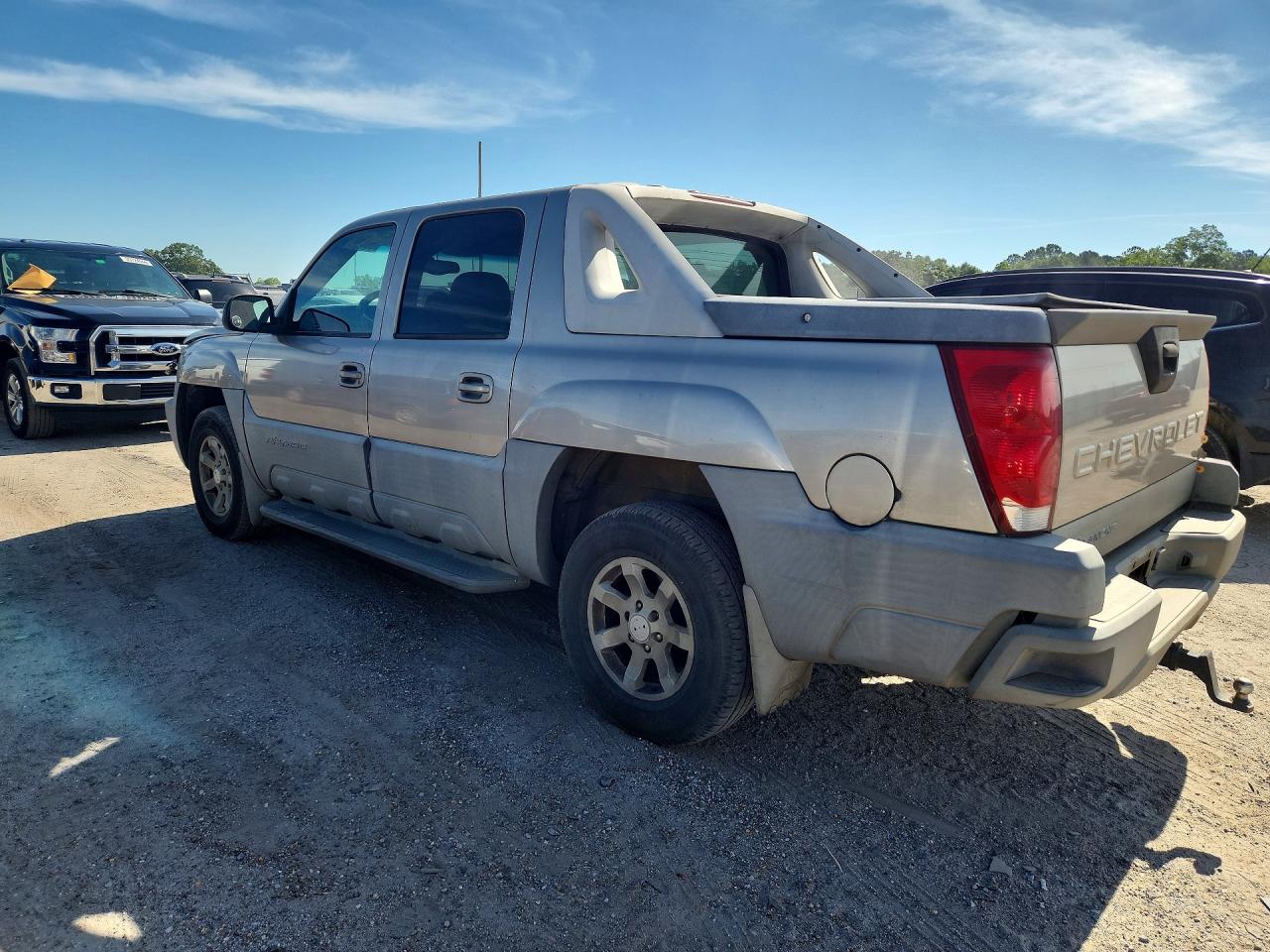 2002 Chevrolet Avalanche C1500 Серый vin: 3GNEC13TX2G244446