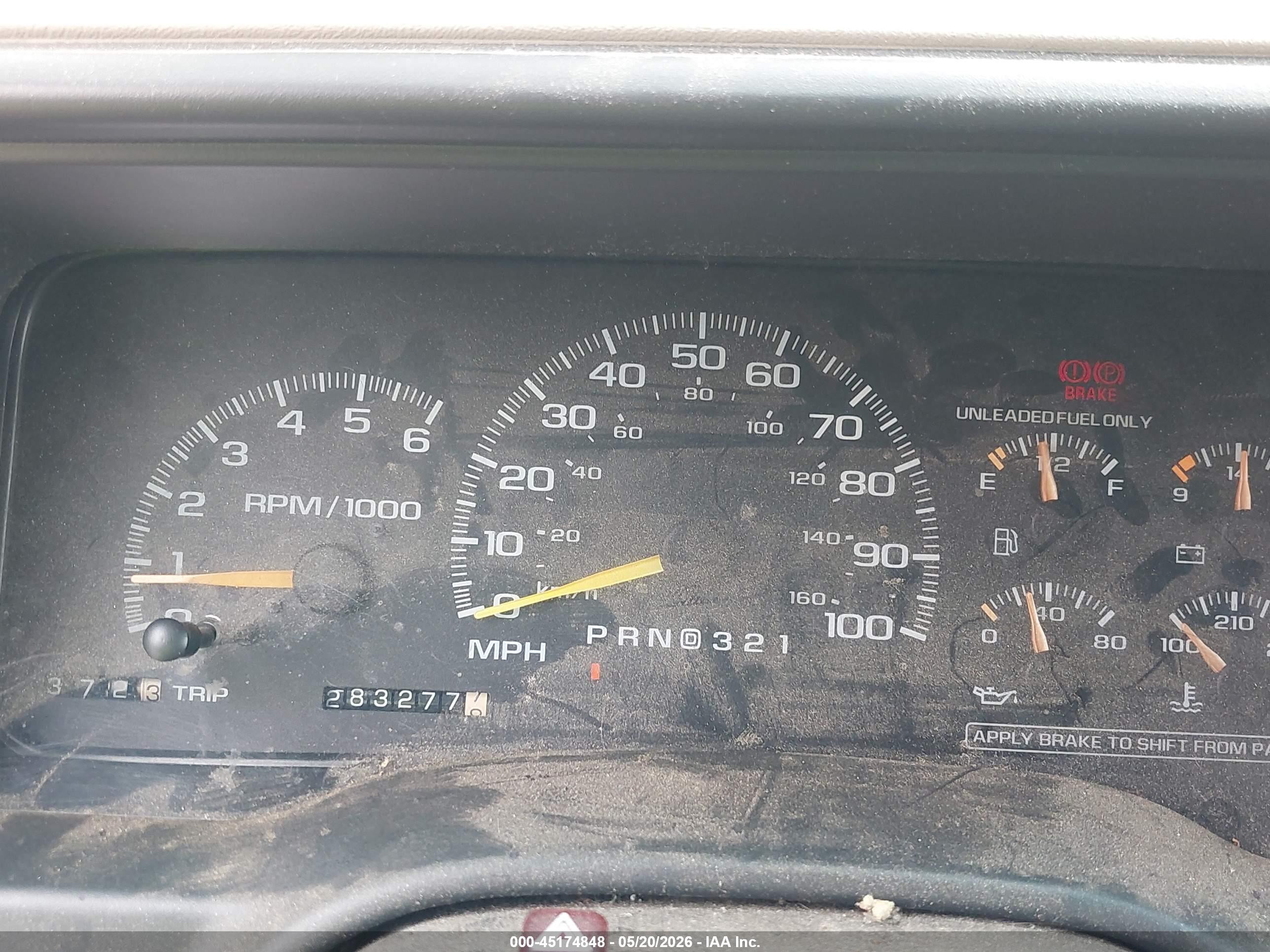 1999 Chevrolet Suburban 1500 Lt White vin: 3GNEC16R0XG246763
