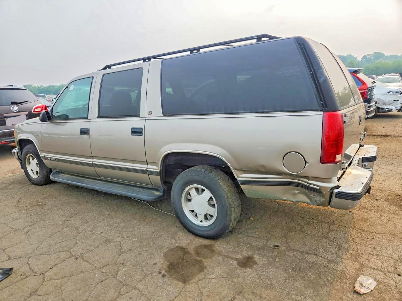 1999 Chevrolet Suburban C1500 Tan vin: 3GNEC16R3XG143255