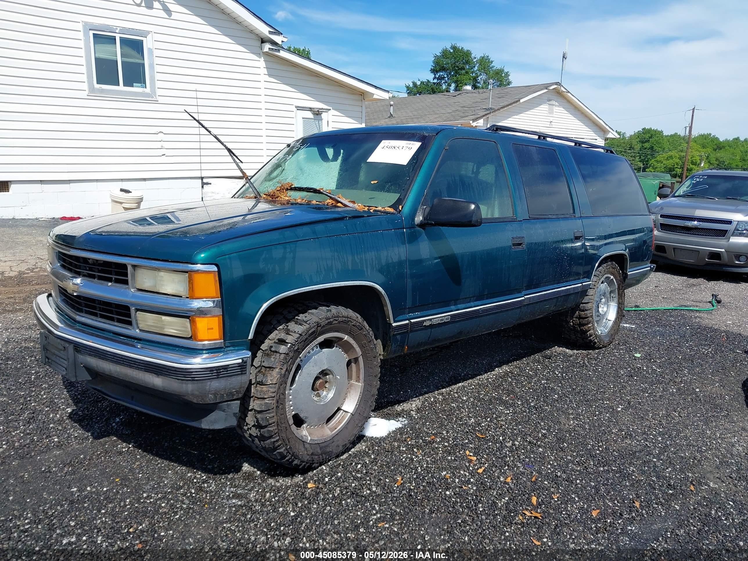1996 Chevrolet Suburban C1500 Green vin: 3GNEC16R4TG109660