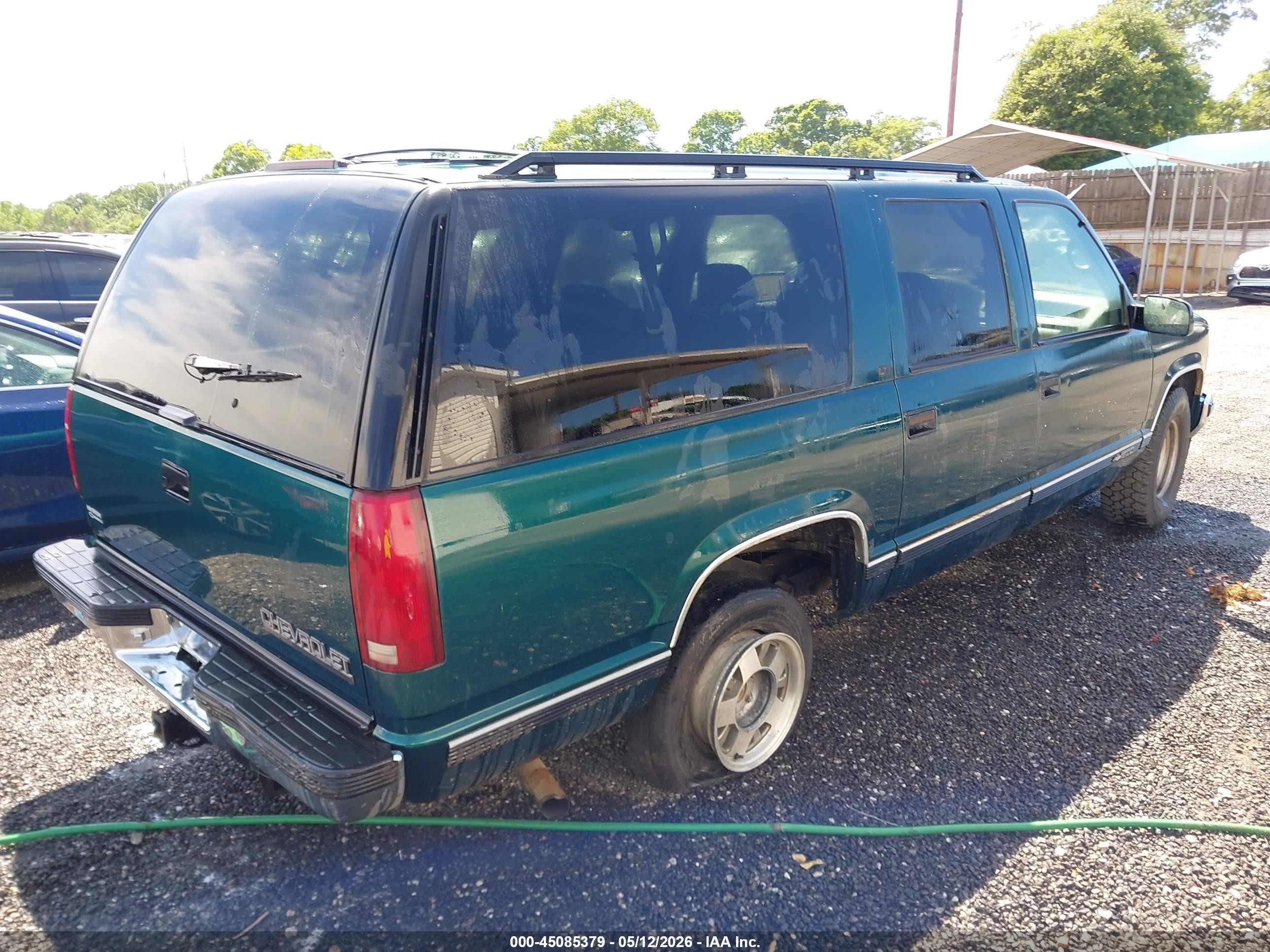 1996 Chevrolet Suburban C1500 Green vin: 3GNEC16R4TG109660