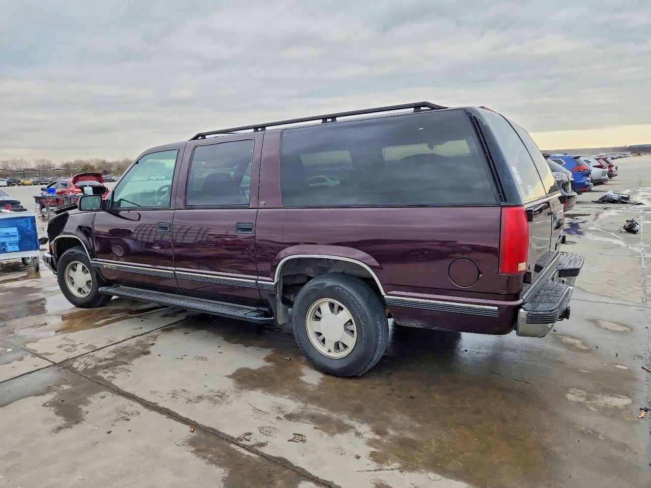 1997 Chevrolet Suburban C1500 Maroon vin: 3GNEC16R4VG125795