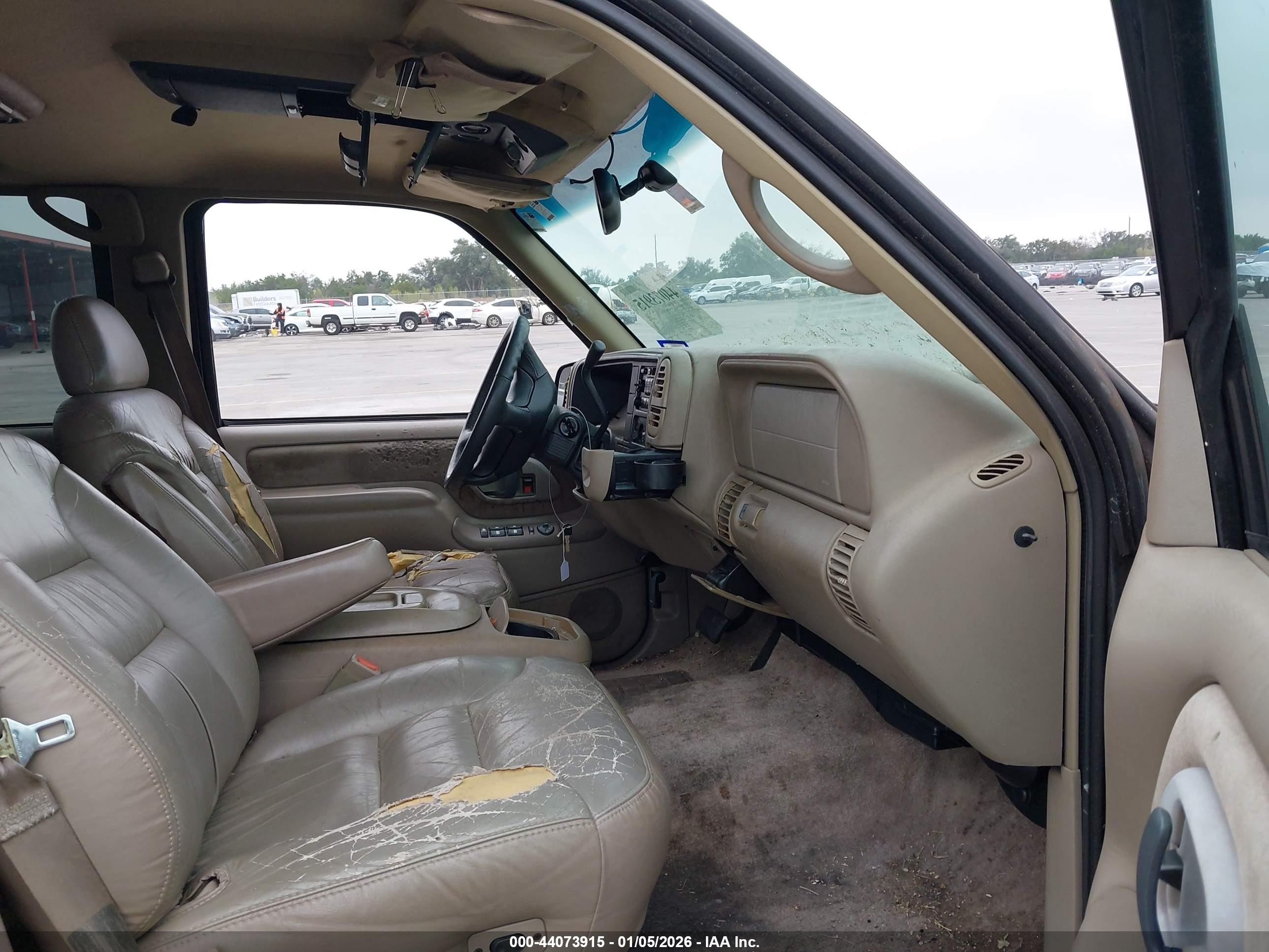 1997 Chevrolet Suburban 1500   Beige vin: 3GNEC16R4VG141107