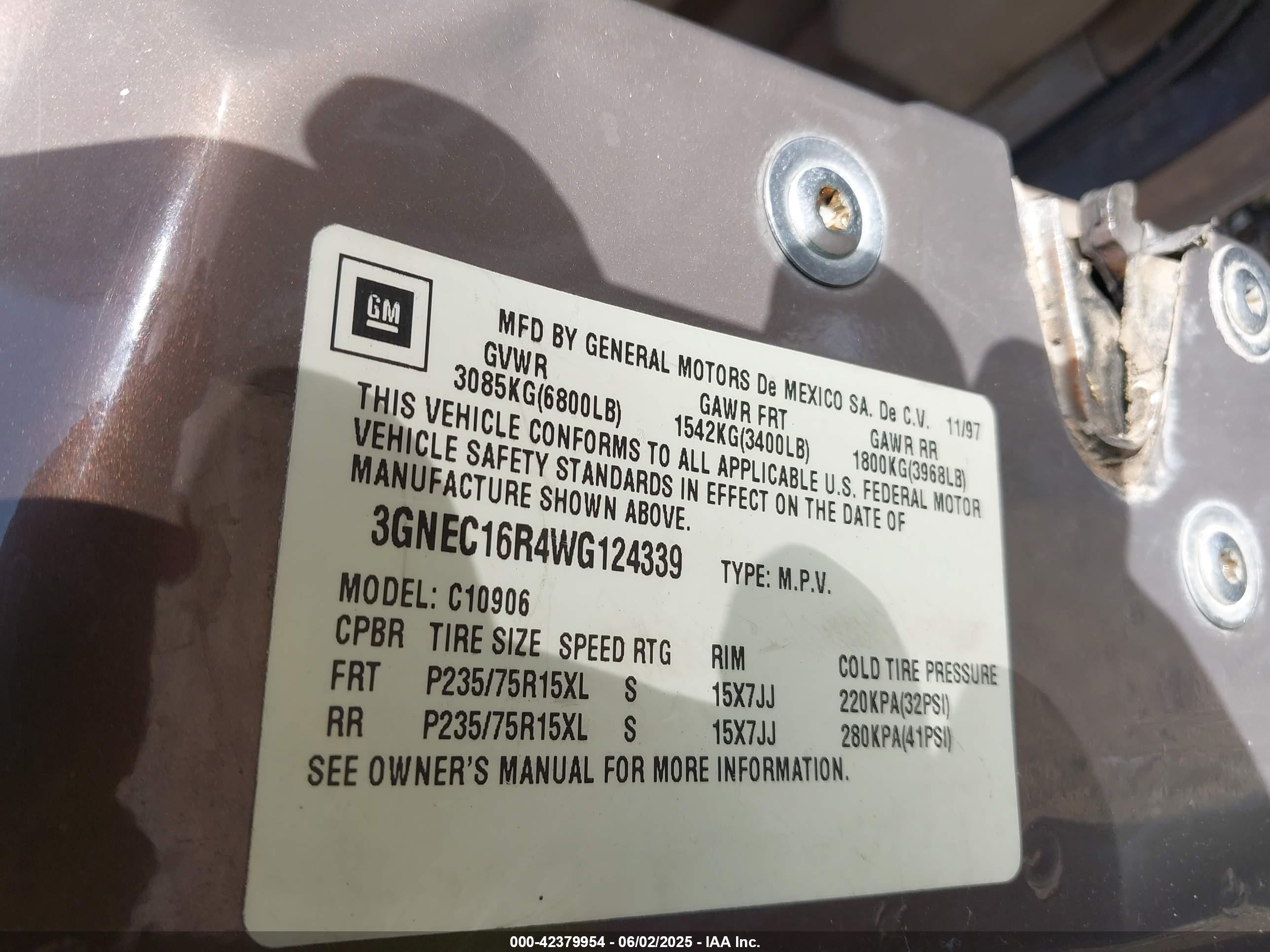 1998 Chevrolet Suburban 1500   Коричневый vin: 3GNEC16R4WG124339